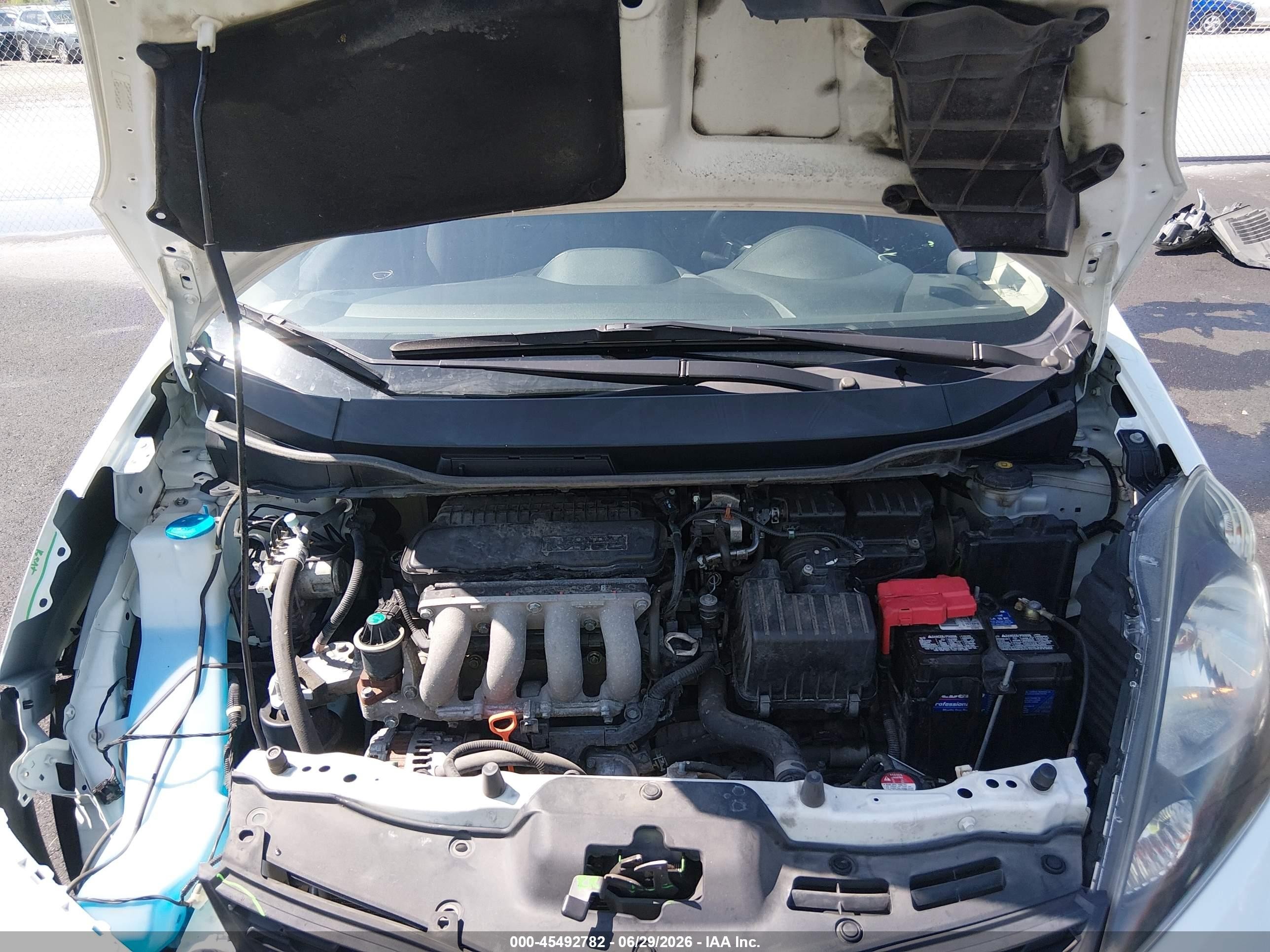 2013 Honda Fit Sport Белый vin: JHMGE8H5XDC069912