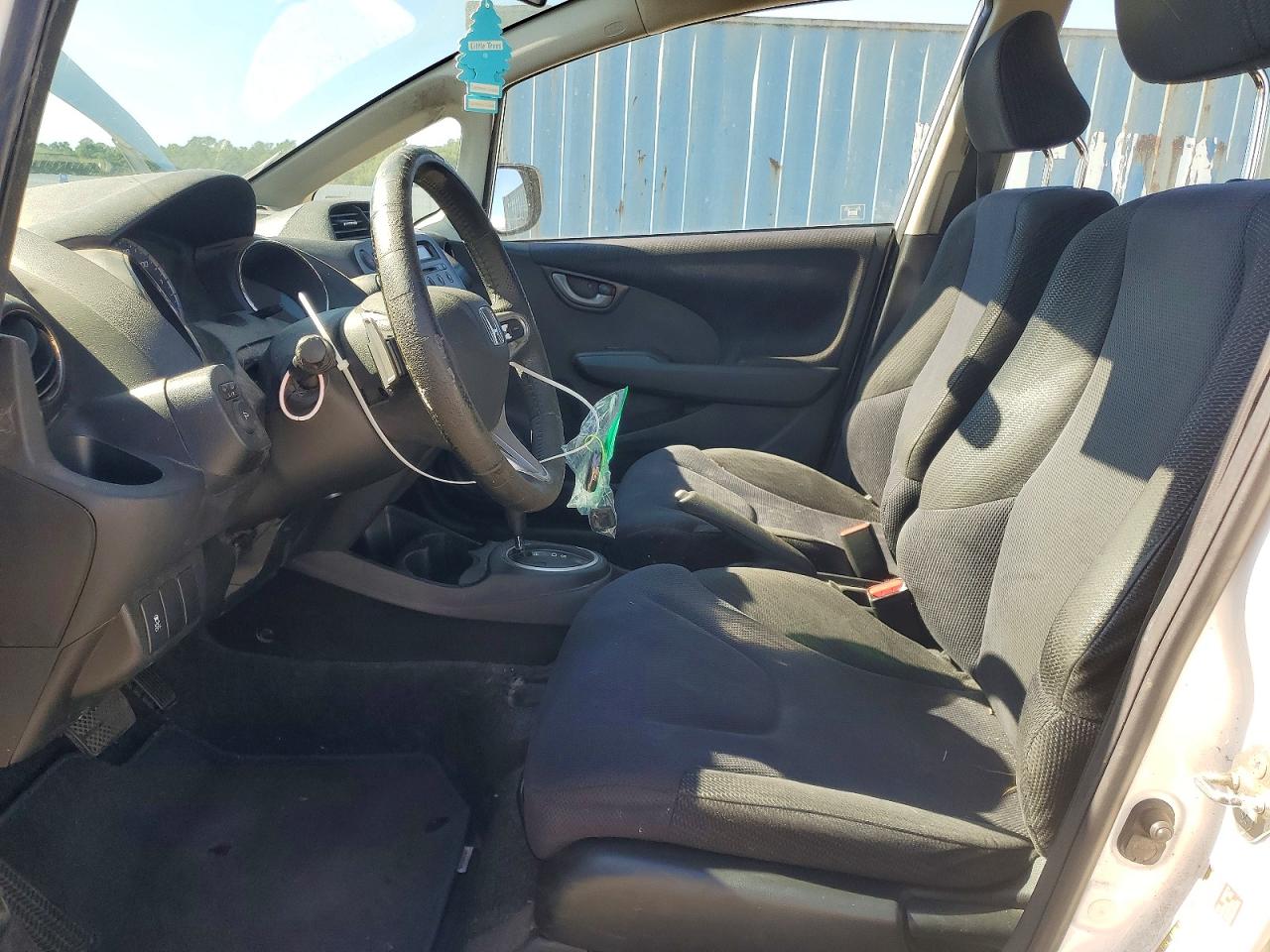 2013 Honda Fit Sport White vin: JHMGE8H5XDC073328
