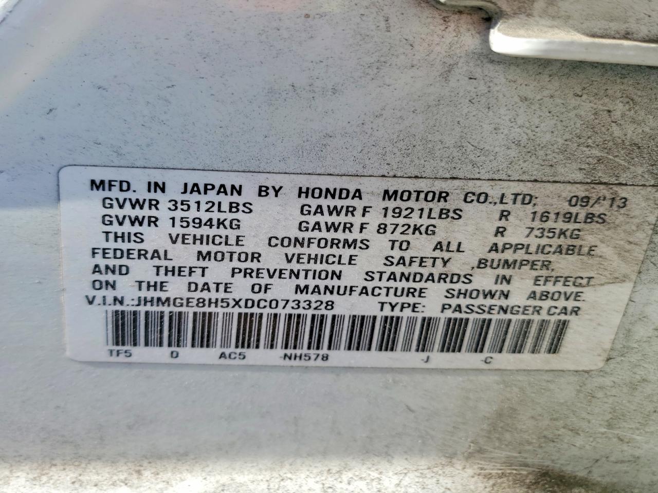 2013 Honda Fit Sport White vin: JHMGE8H5XDC073328