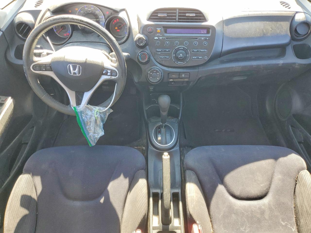 2013 Honda Fit Sport White vin: JHMGE8H5XDC073328