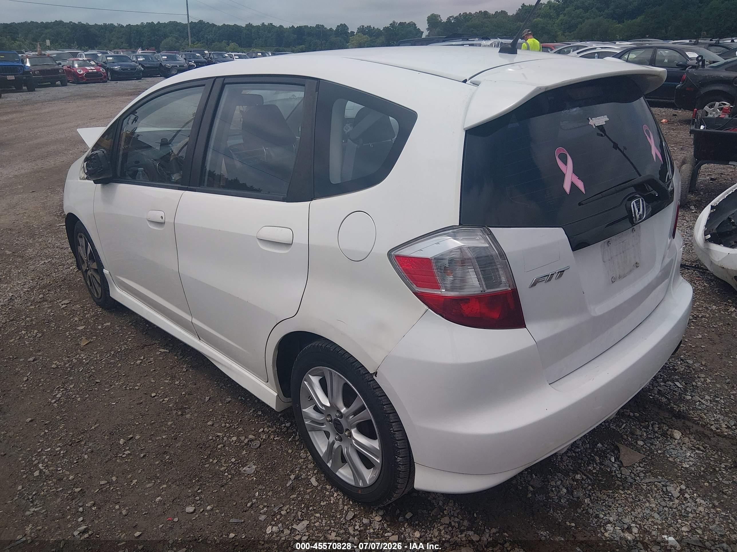 2013 Honda Fit Sport Белый vin: JHMGE8H5XDC080439