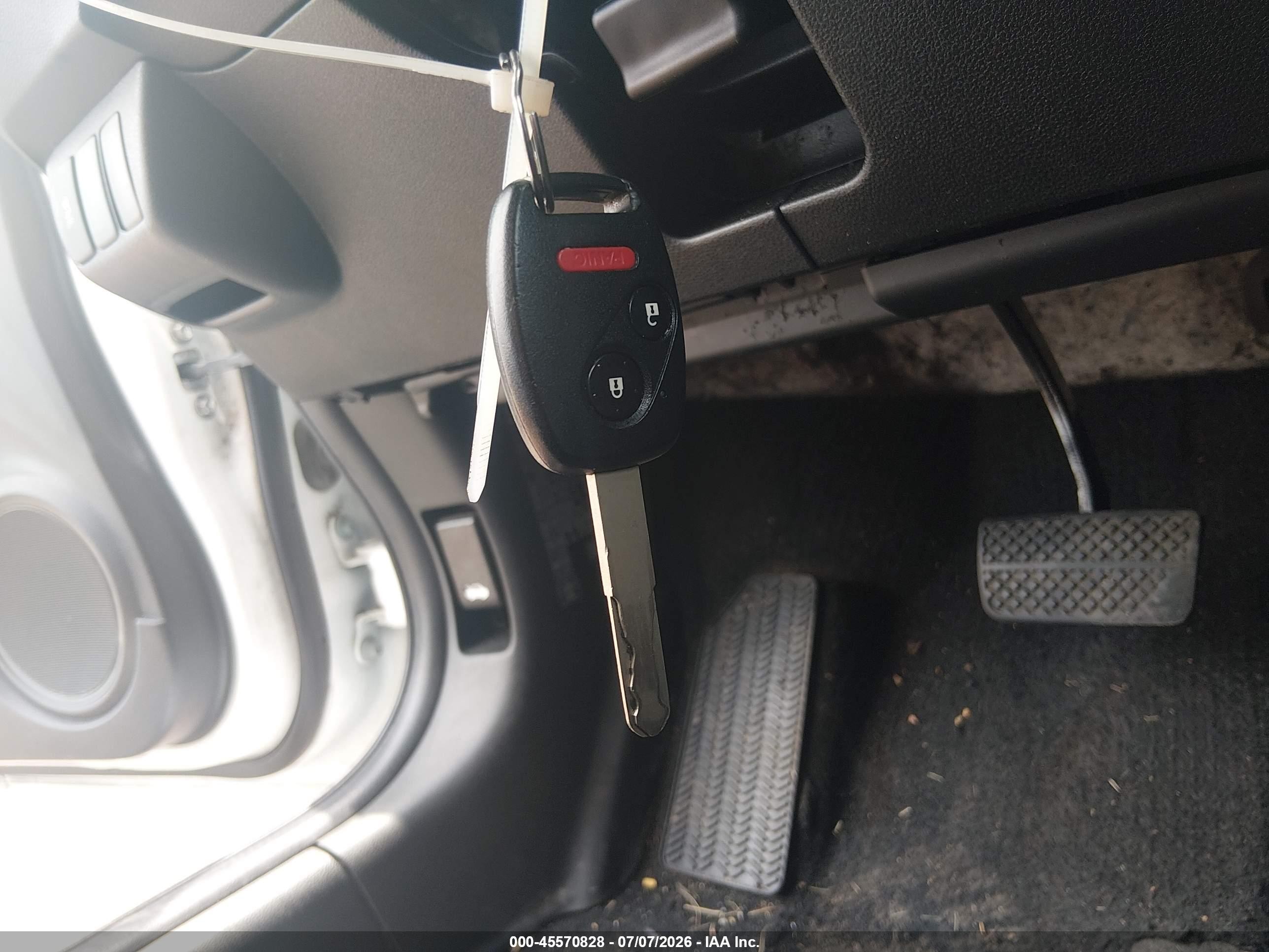 2013 Honda Fit Sport Белый vin: JHMGE8H5XDC080439
