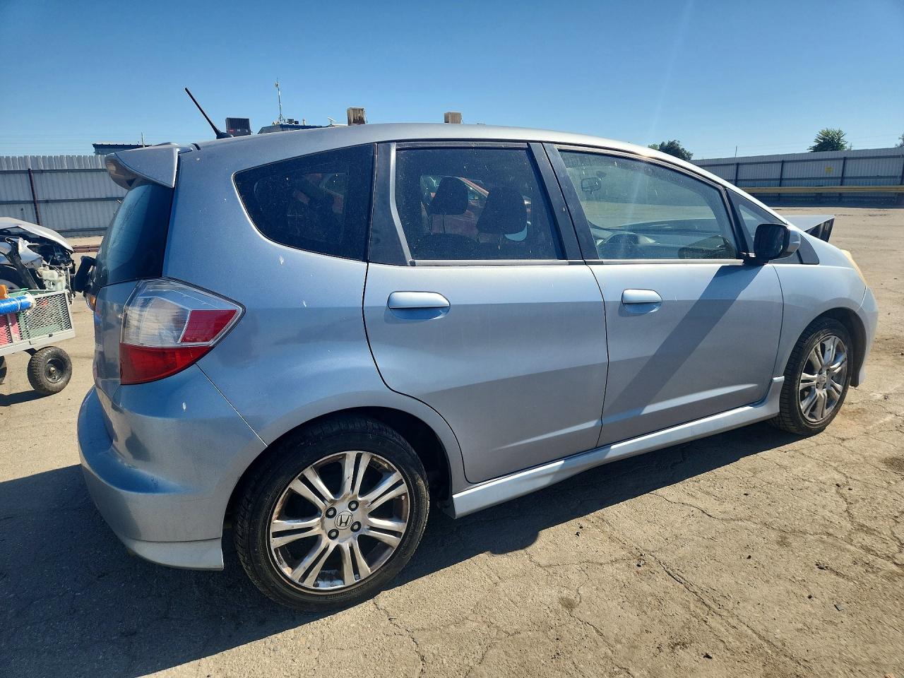 2011 Honda Fit Sport Silver vin: JHMGE8H60BC018800