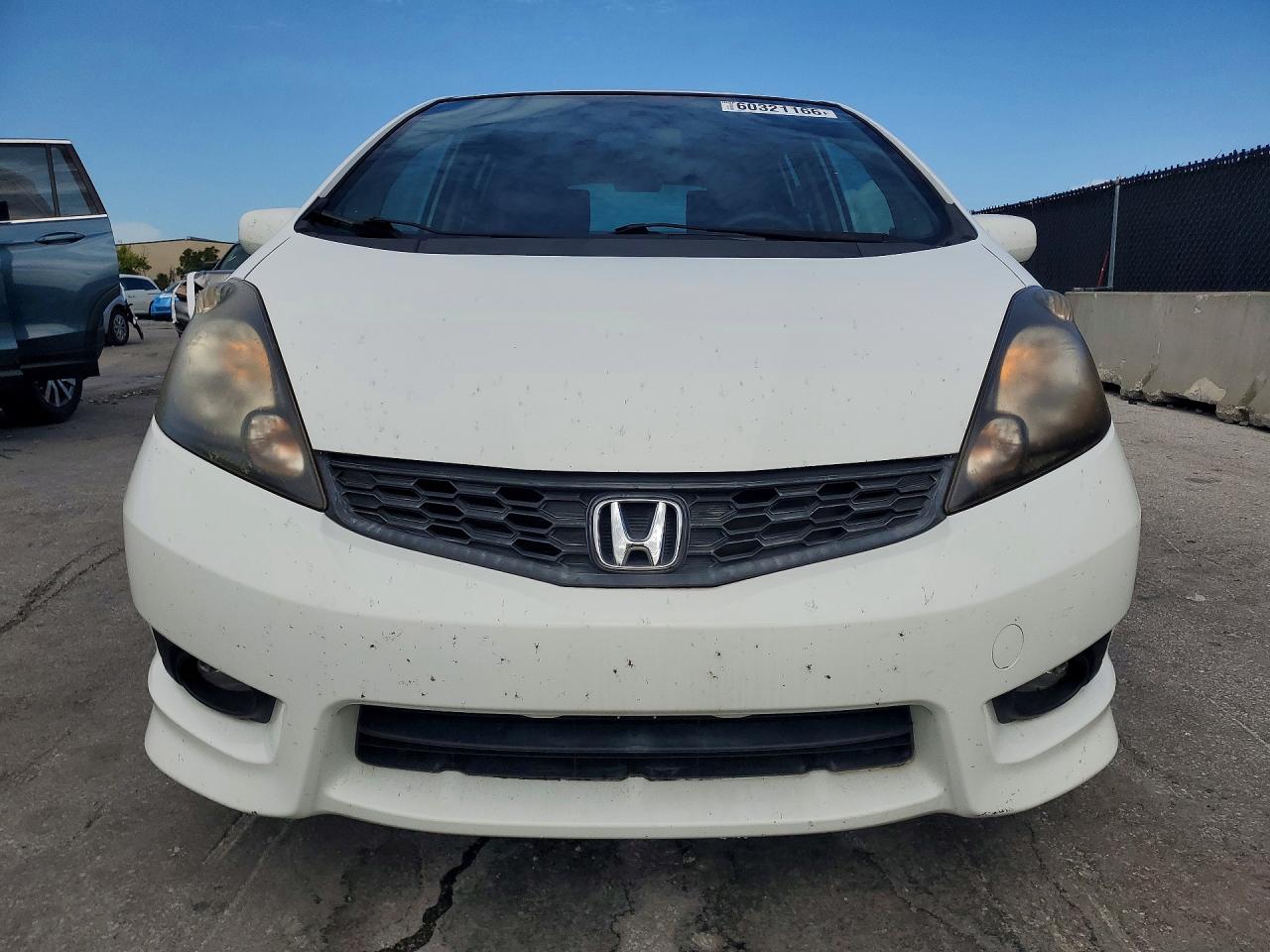 2013 Honda Fit Sport White vin: JHMGE8H60DC015897
