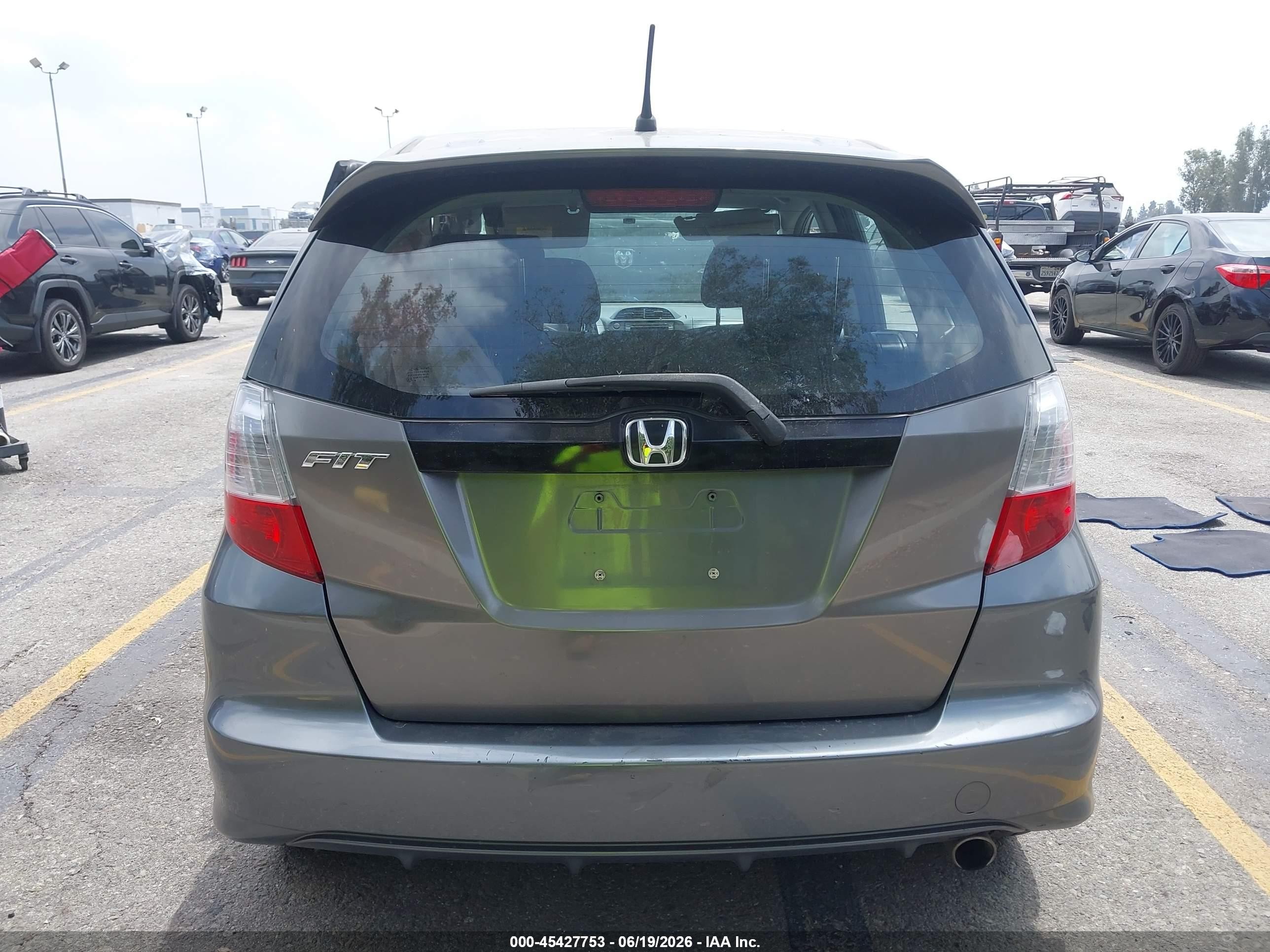 2013 Honda Fit Sport Gray vin: JHMGE8H60DC057874