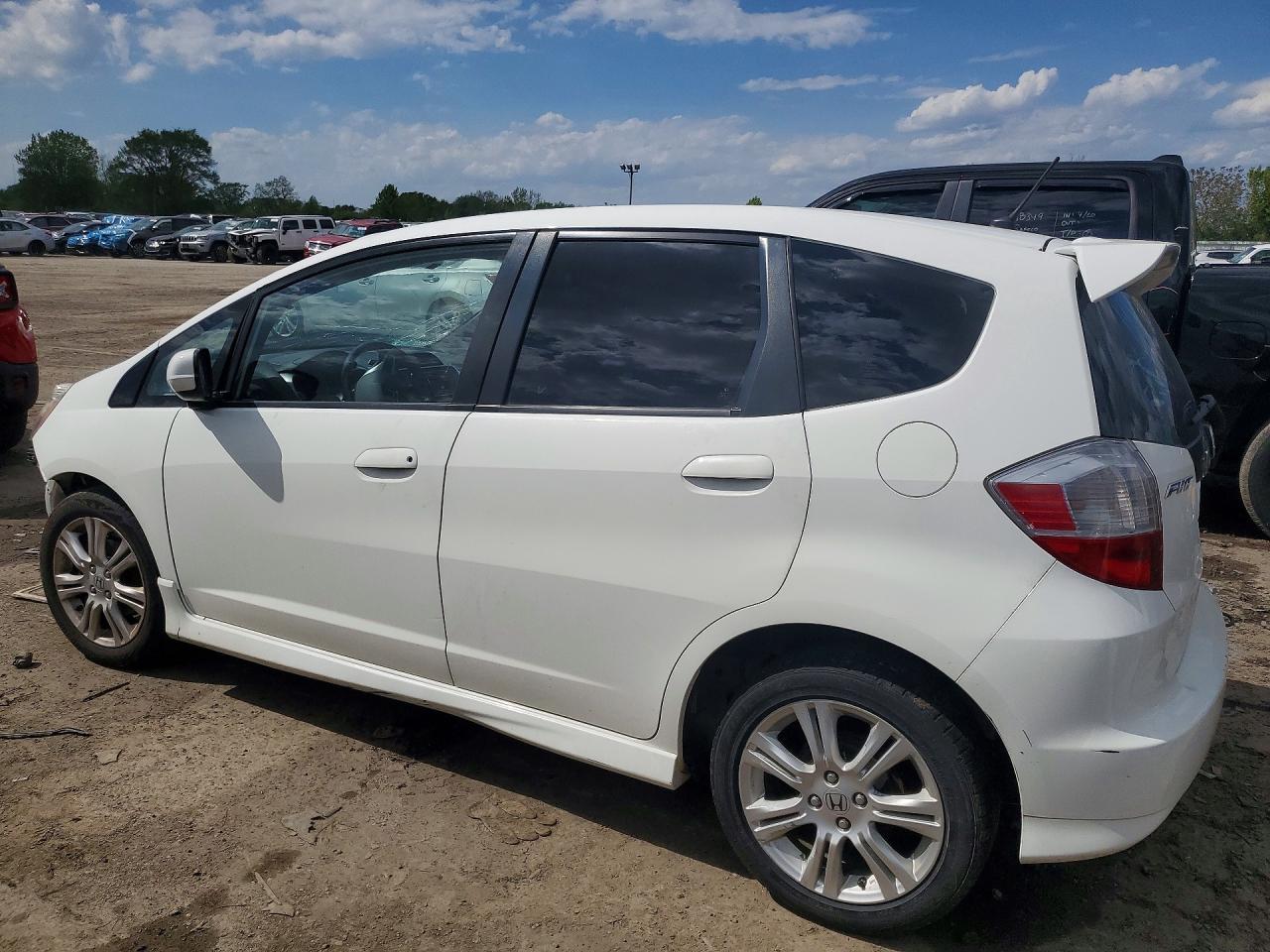 2010 Honda Fit Sport Белый vin: JHMGE8H61AS006952