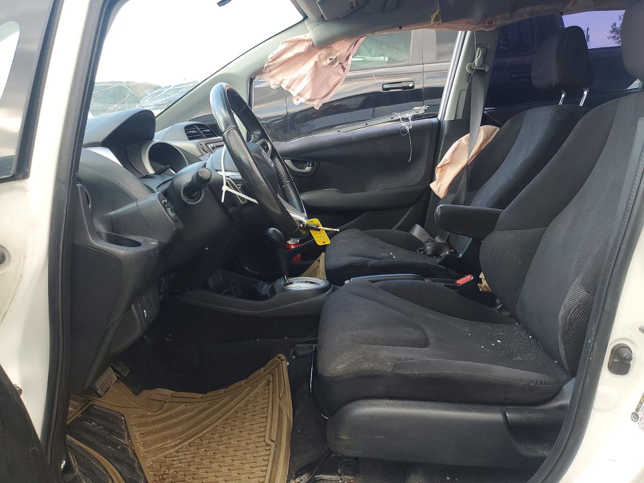 2010 Honda Fit Sport Белый vin: JHMGE8H61AS006952
