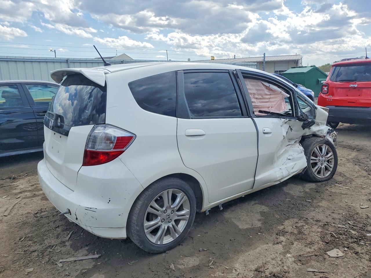 2010 Honda Fit Sport Белый vin: JHMGE8H61AS006952