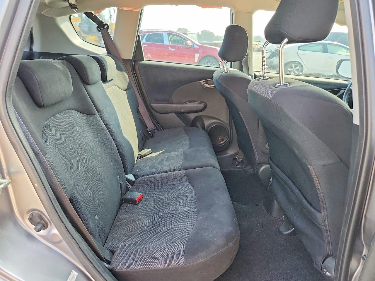 2010 Honda Fit Sport Silver vin: JHMGE8H63AS021923