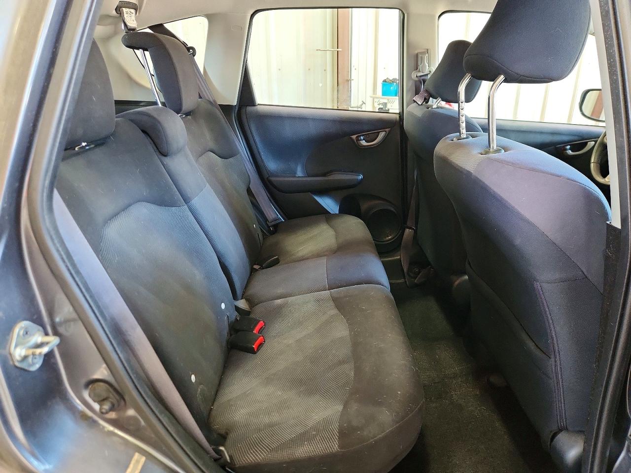 2011 Honda Fit Sport Silver vin: JHMGE8H63BC016314