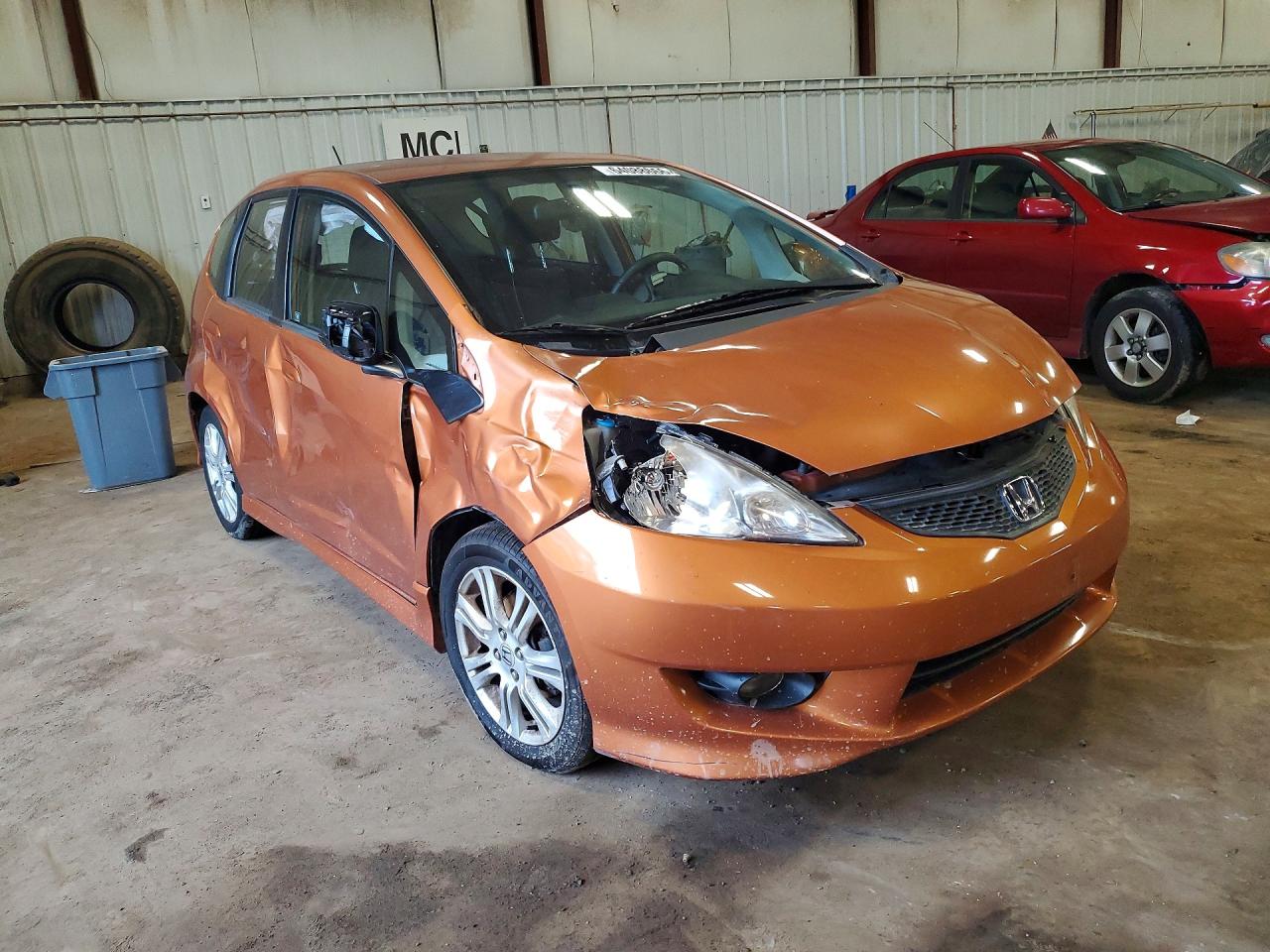 2011 Honda Fit Sport Orange vin: JHMGE8H63BS010003