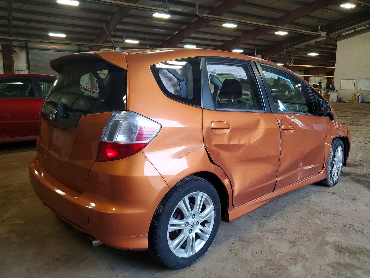 2011 Honda Fit Sport Orange vin: JHMGE8H63BS010003