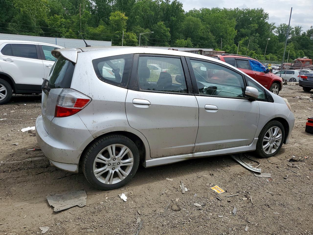 2011 Honda Fit Sport Silver vin: JHMGE8H65BC016296