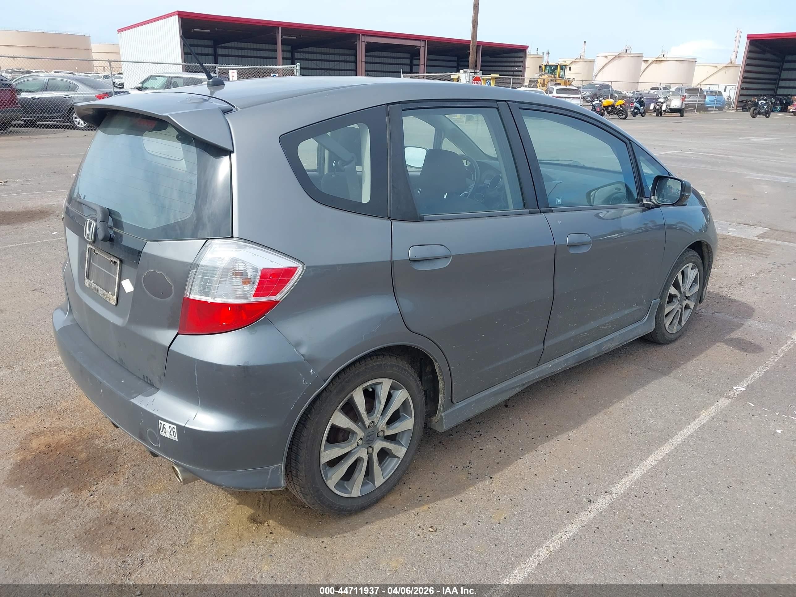 2012 Honda Fit Sport Gray vin: JHMGE8H66CC024554