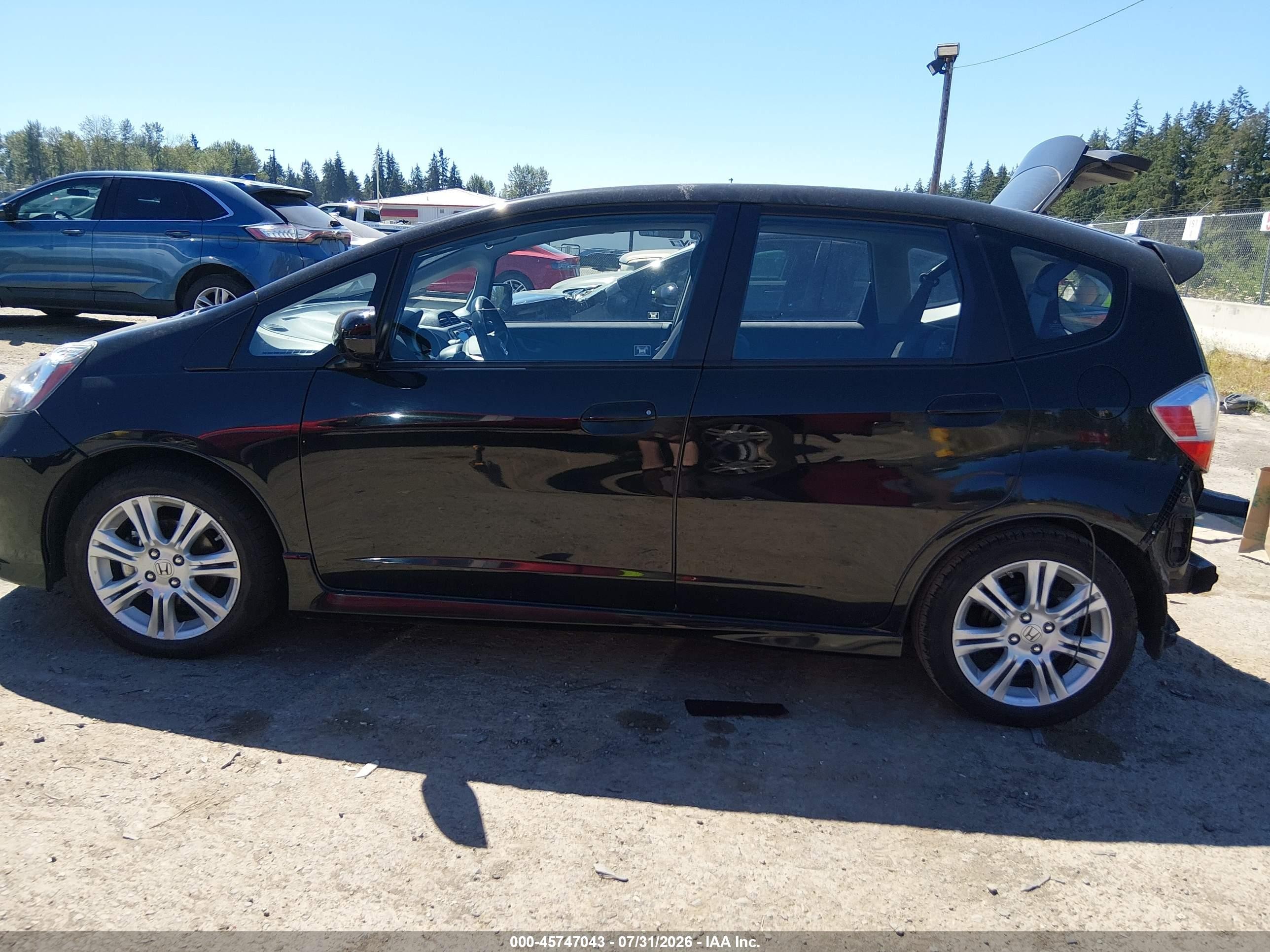 2011 Honda Fit Sport Черный vin: JHMGE8H67BS011767