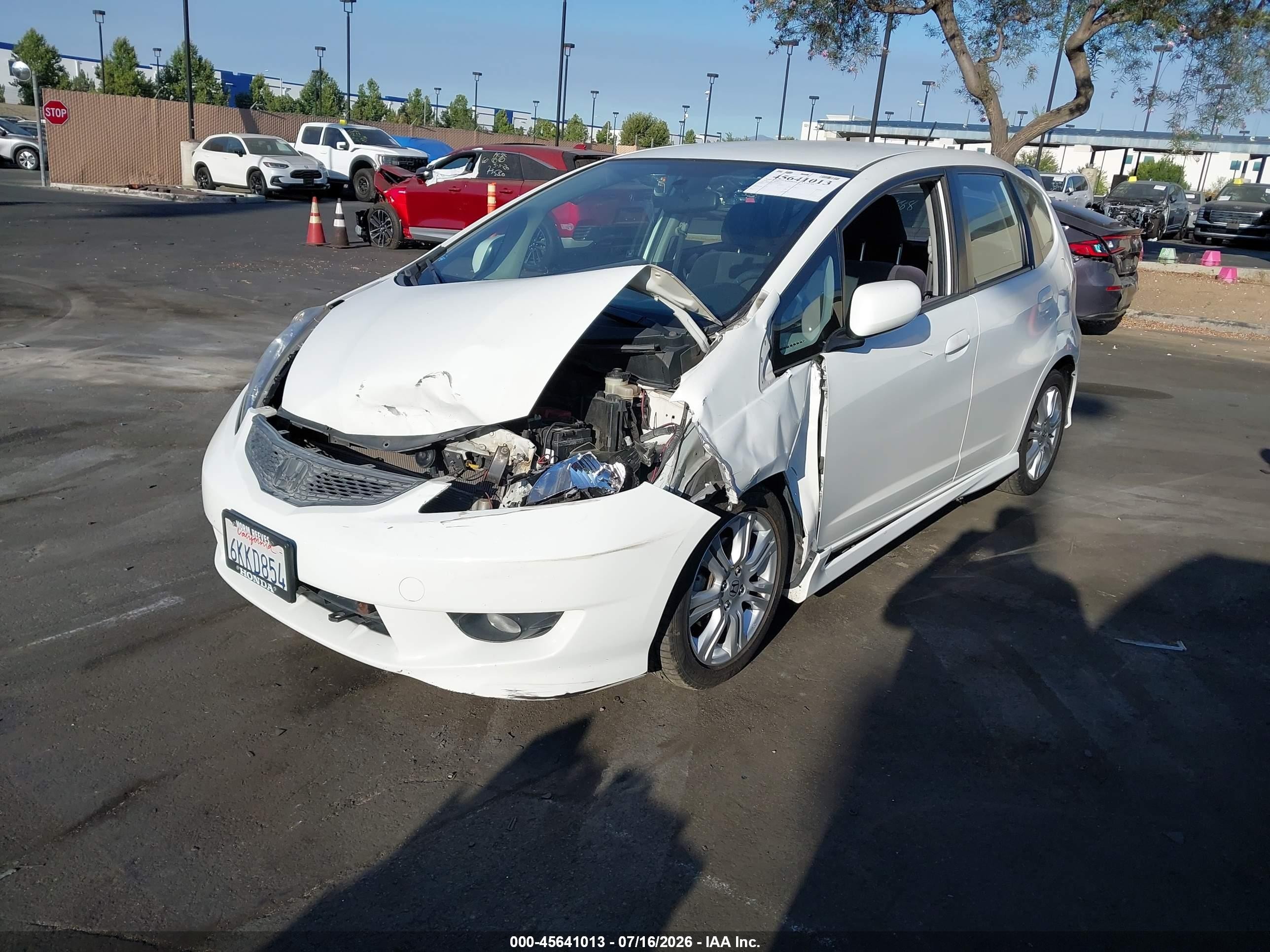 2010 Honda Fit Sport White vin: JHMGE8H69AC005199