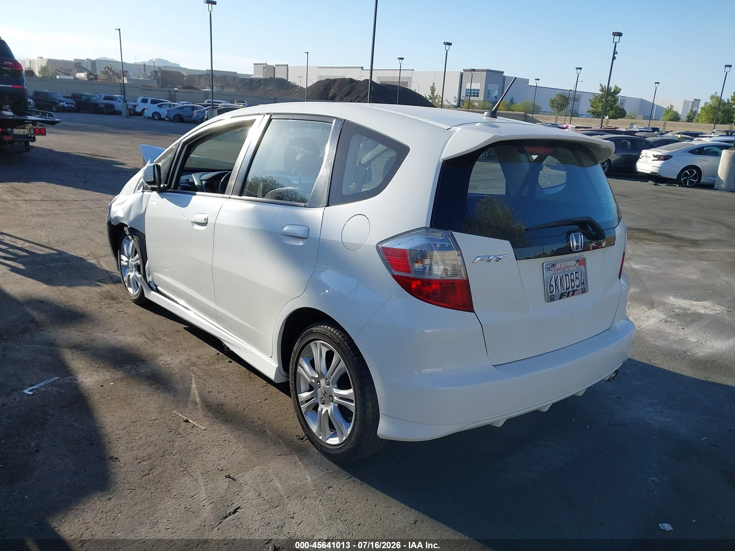 2010 Honda Fit Sport White vin: JHMGE8H69AC005199