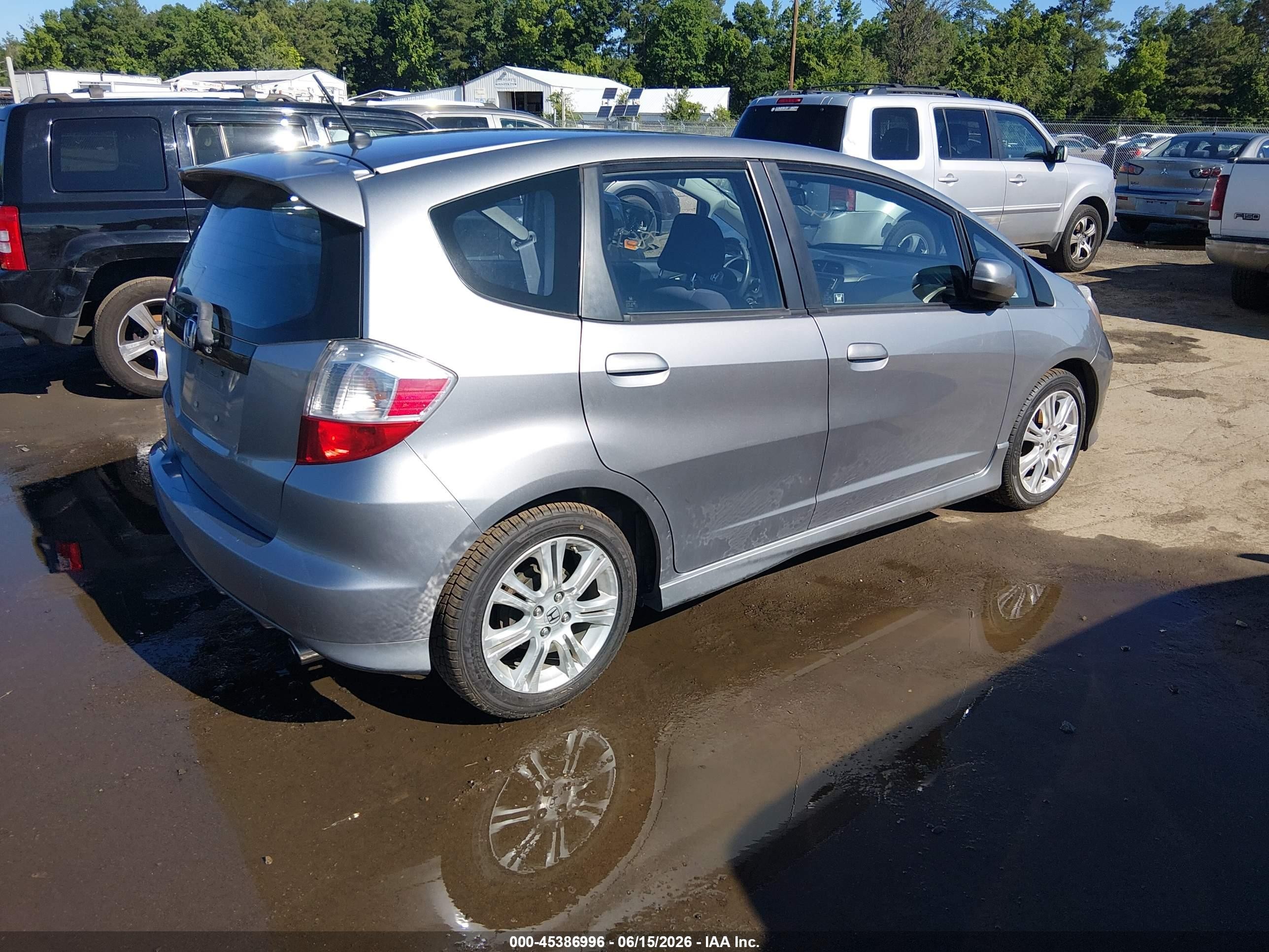 2010 Honda Fit Sport Gray vin: JHMGE8H69AC023833