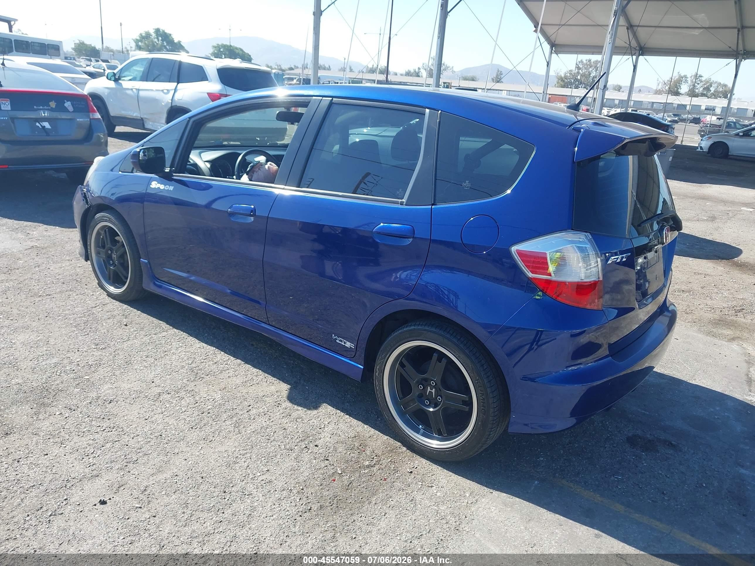 2013 Honda Fit Sport Blue vin: JHMGE8H69DC011301