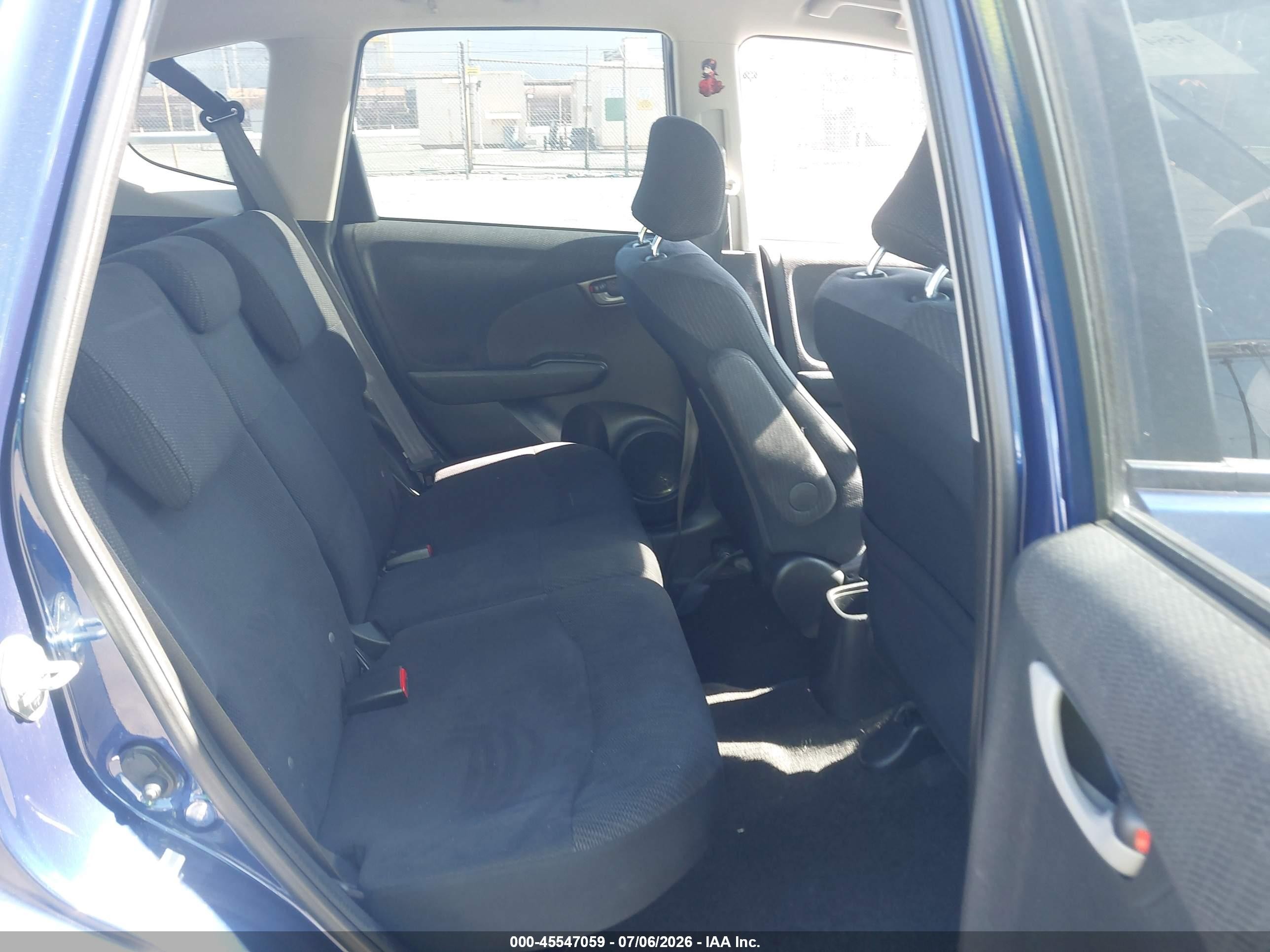 2013 Honda Fit Sport Blue vin: JHMGE8H69DC011301
