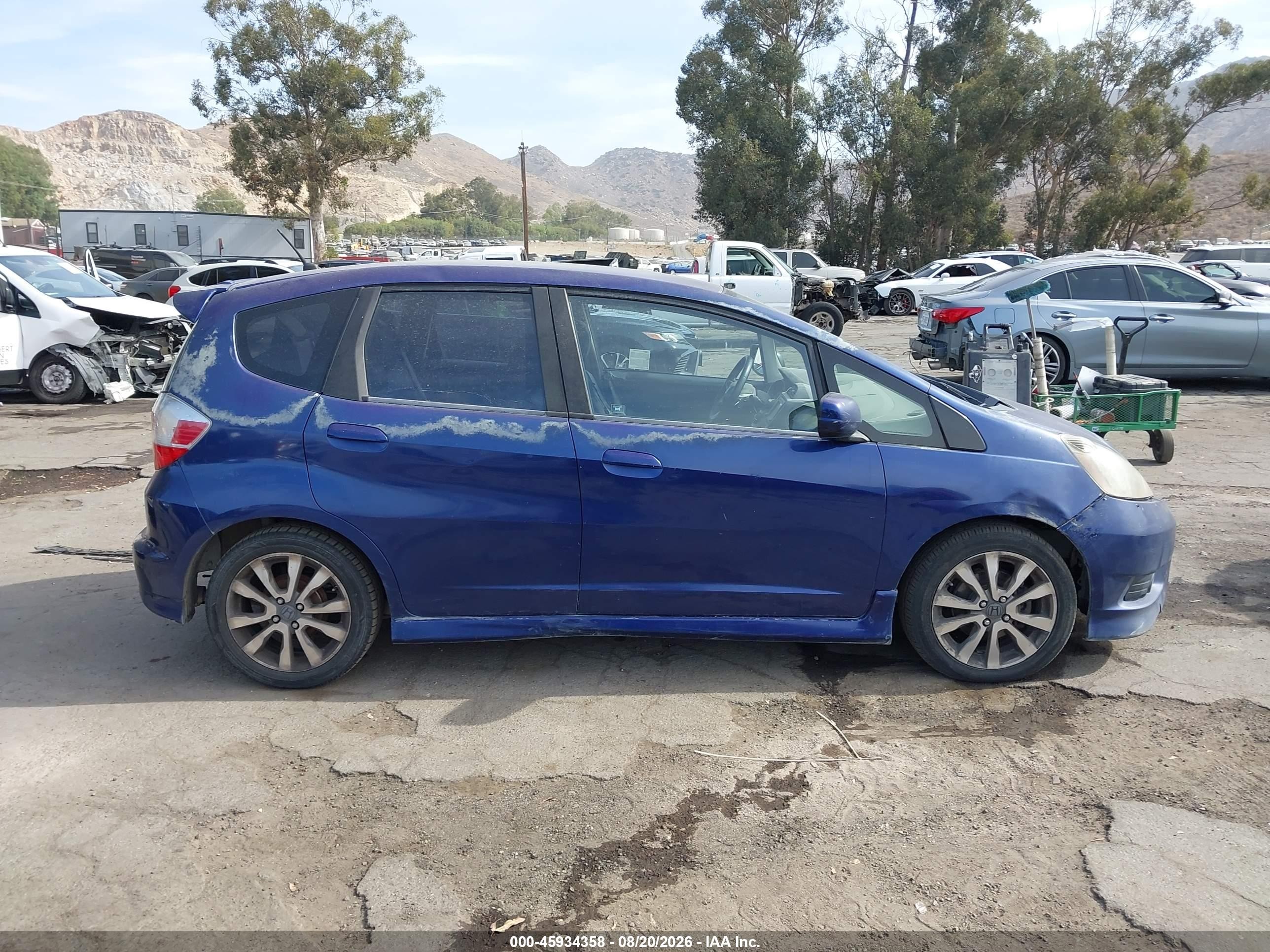 2013 Honda Fit Sport Синий vin: JHMGE8H69DC059123