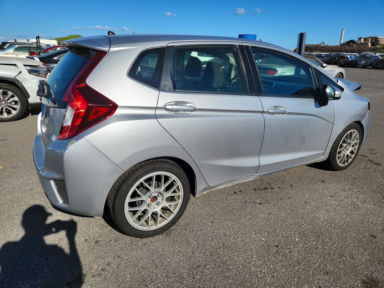 2016 Honda Fit Lx Серебряный vin: JHMGK5H50GS014712