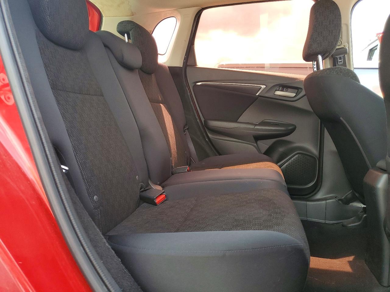 2016 Honda Fit Lx Red vin: JHMGK5H52GS008720