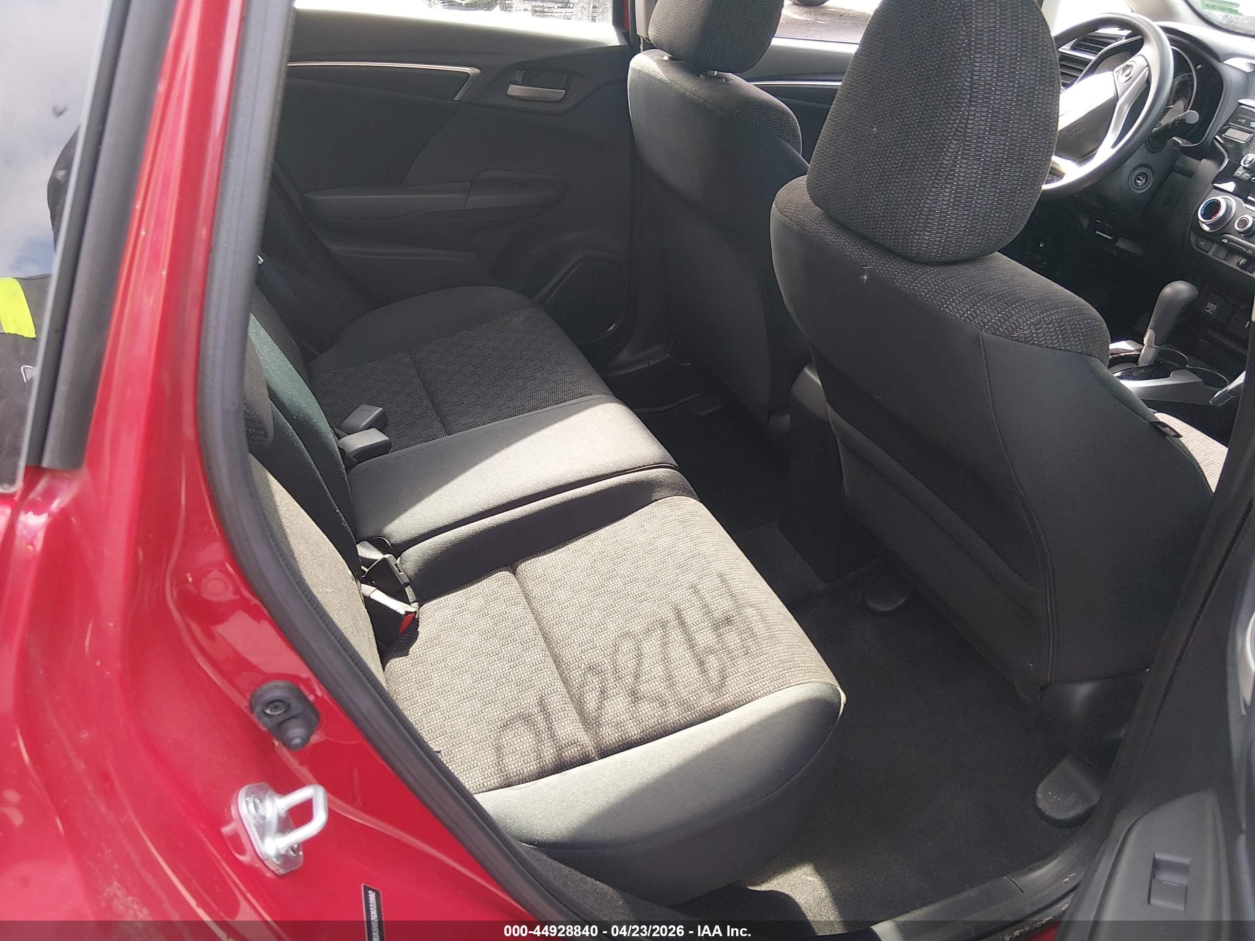 2016 Honda Fit Lx Красный vin: JHMGK5H52GX033992