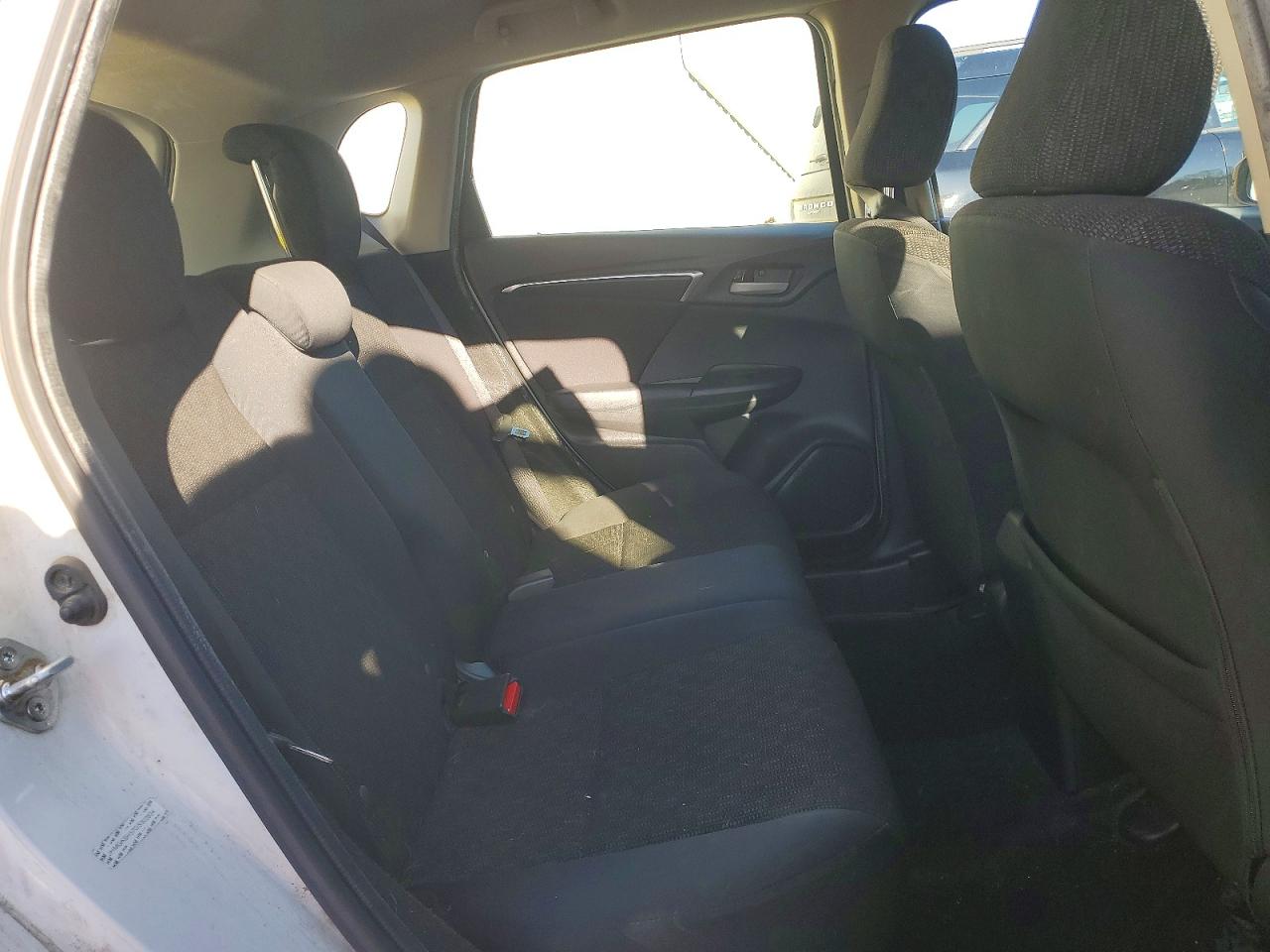 2016 Honda Fit Lx Белый vin: JHMGK5H57GS003934
