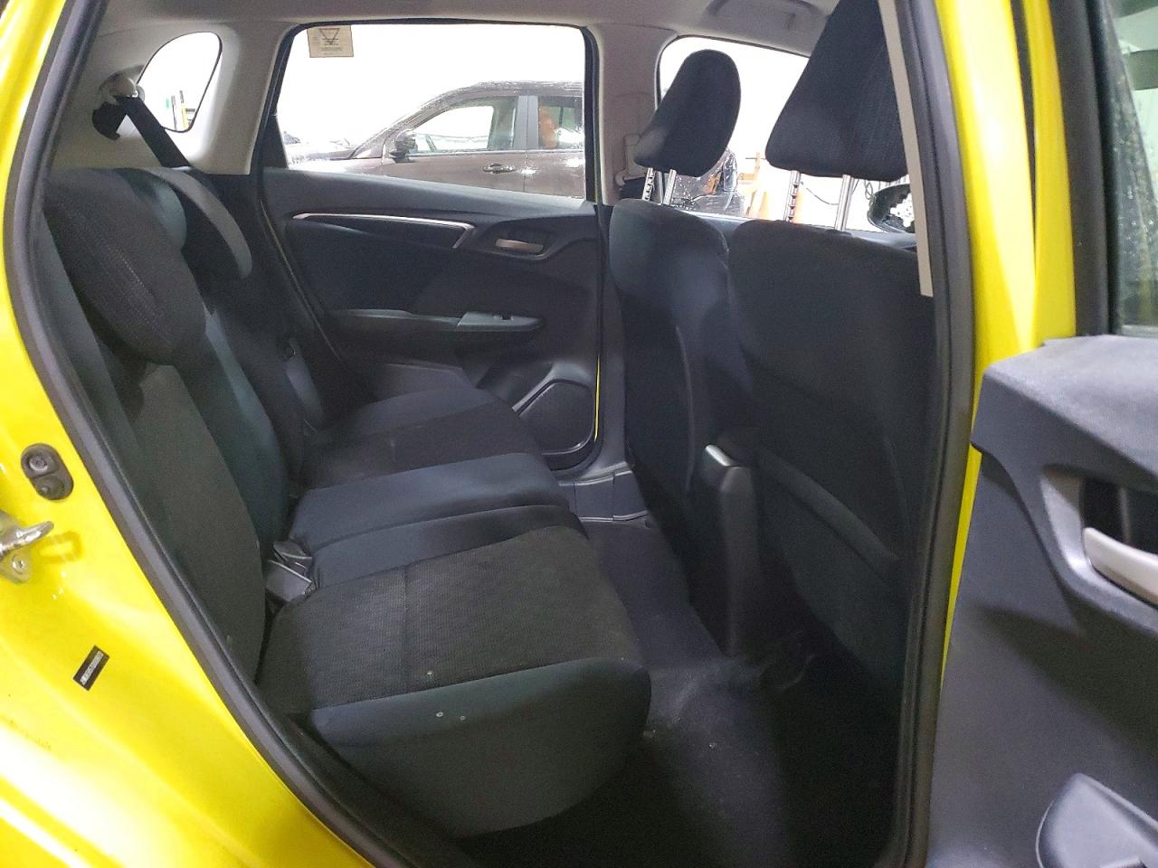 2016 Honda Fit Lx Желтый vin: JHMGK5H57GX009073