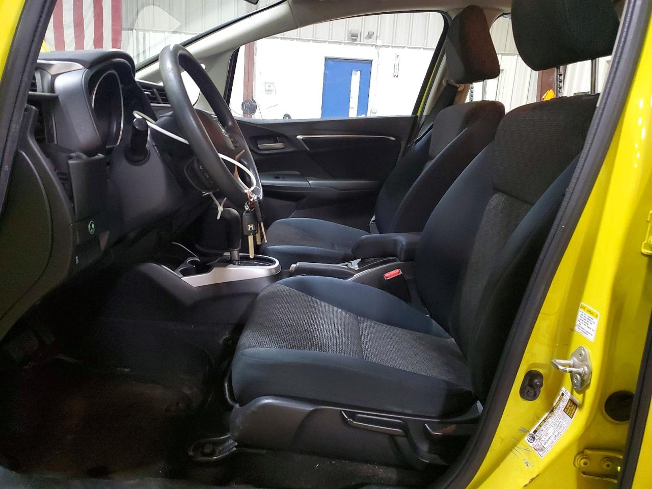 2016 Honda Fit Lx Желтый vin: JHMGK5H57GX009073