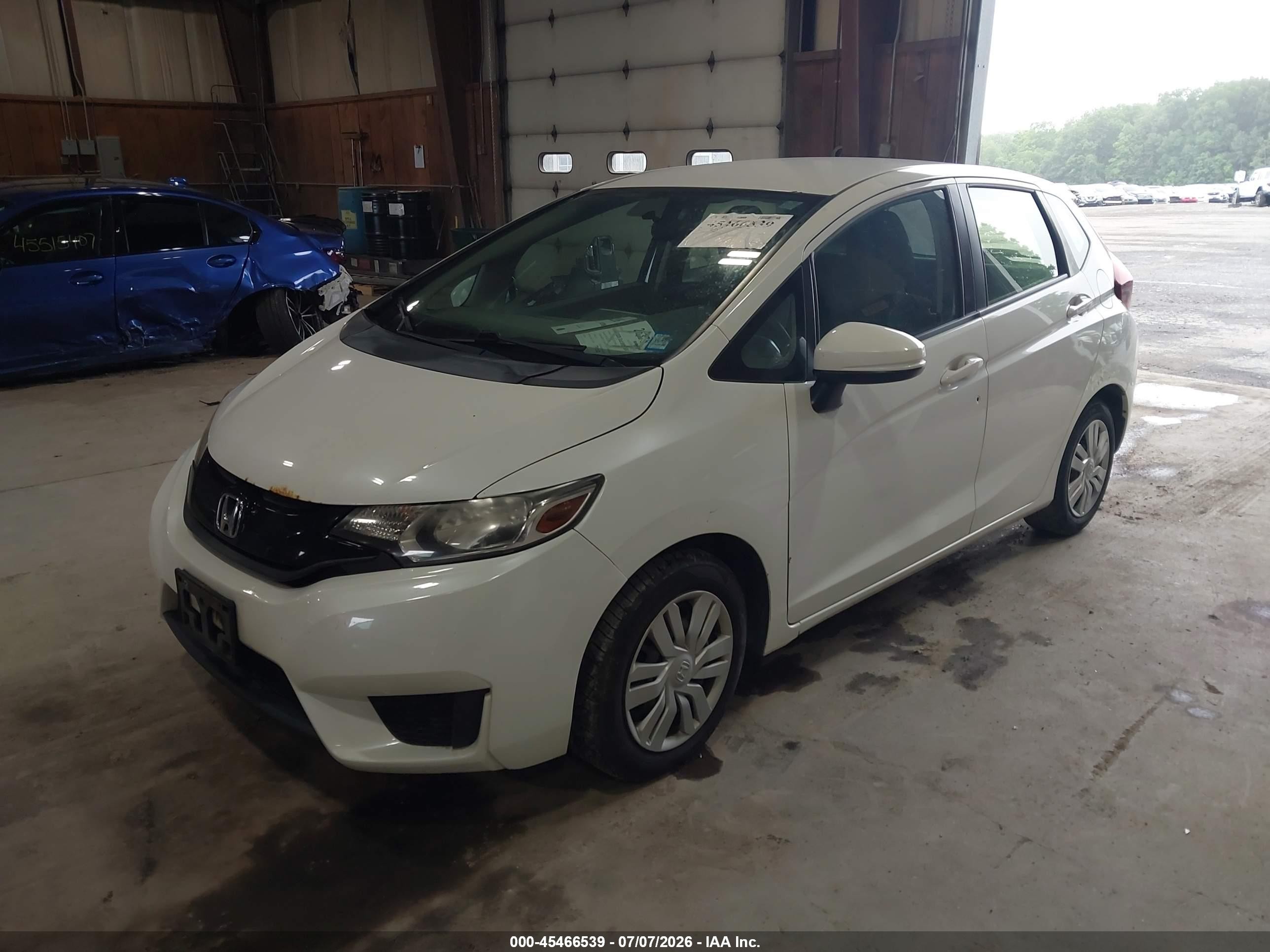 2017 Honda Fit Lx White vin: JHMGK5H5XHS007946