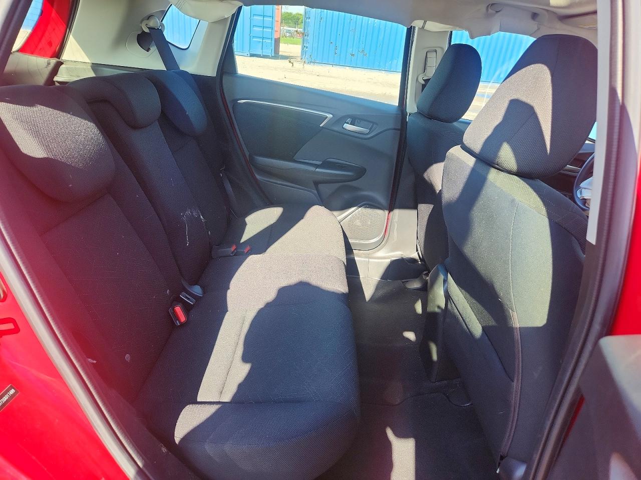 2016 Honda Fit Ex Red vin: JHMGK5H72GX017499