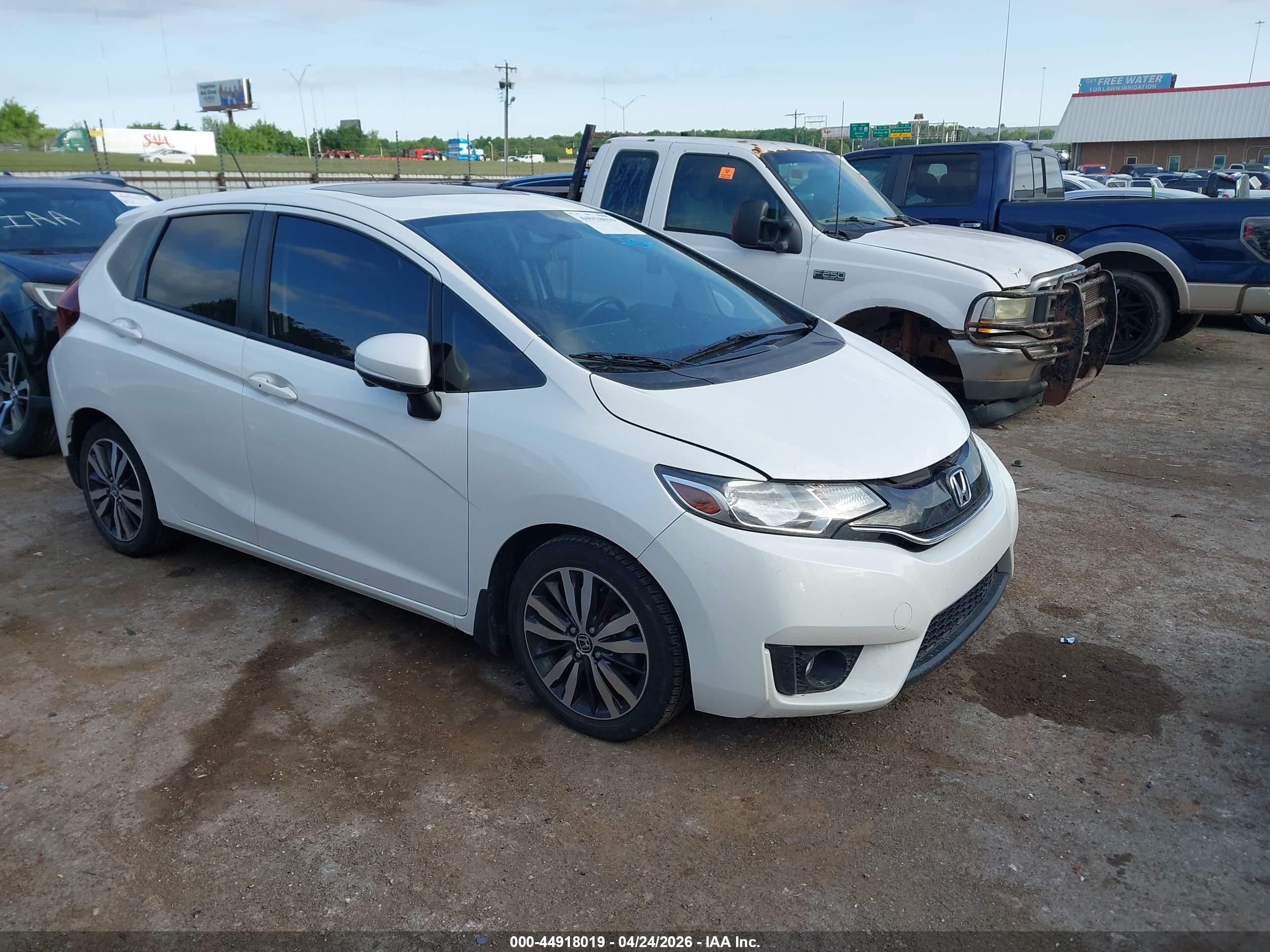 2016 Honda Fit Ex White vin: JHMGK5H74GX039312