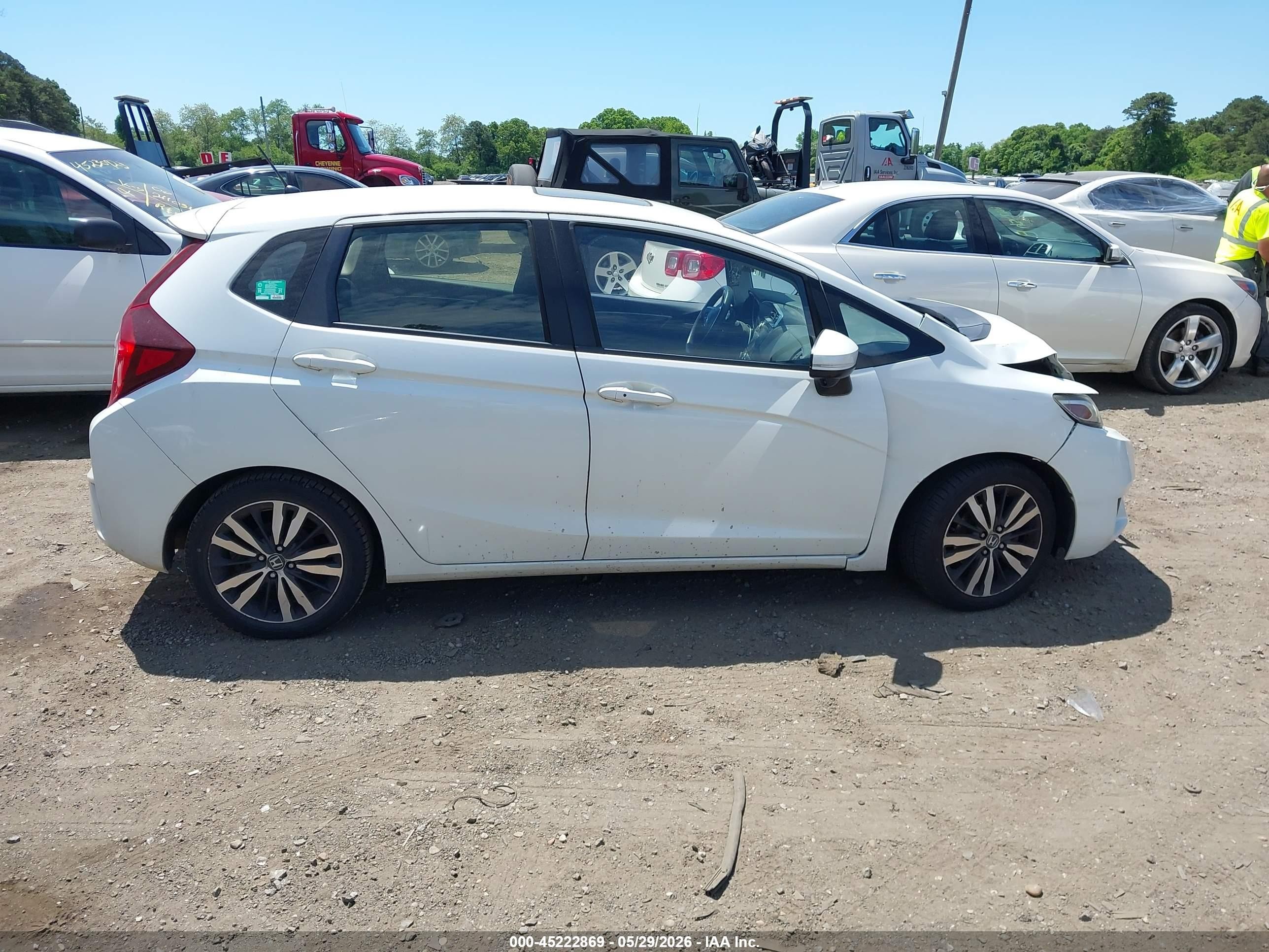 2016 Honda Fit Ex White vin: JHMGK5H77GS002624