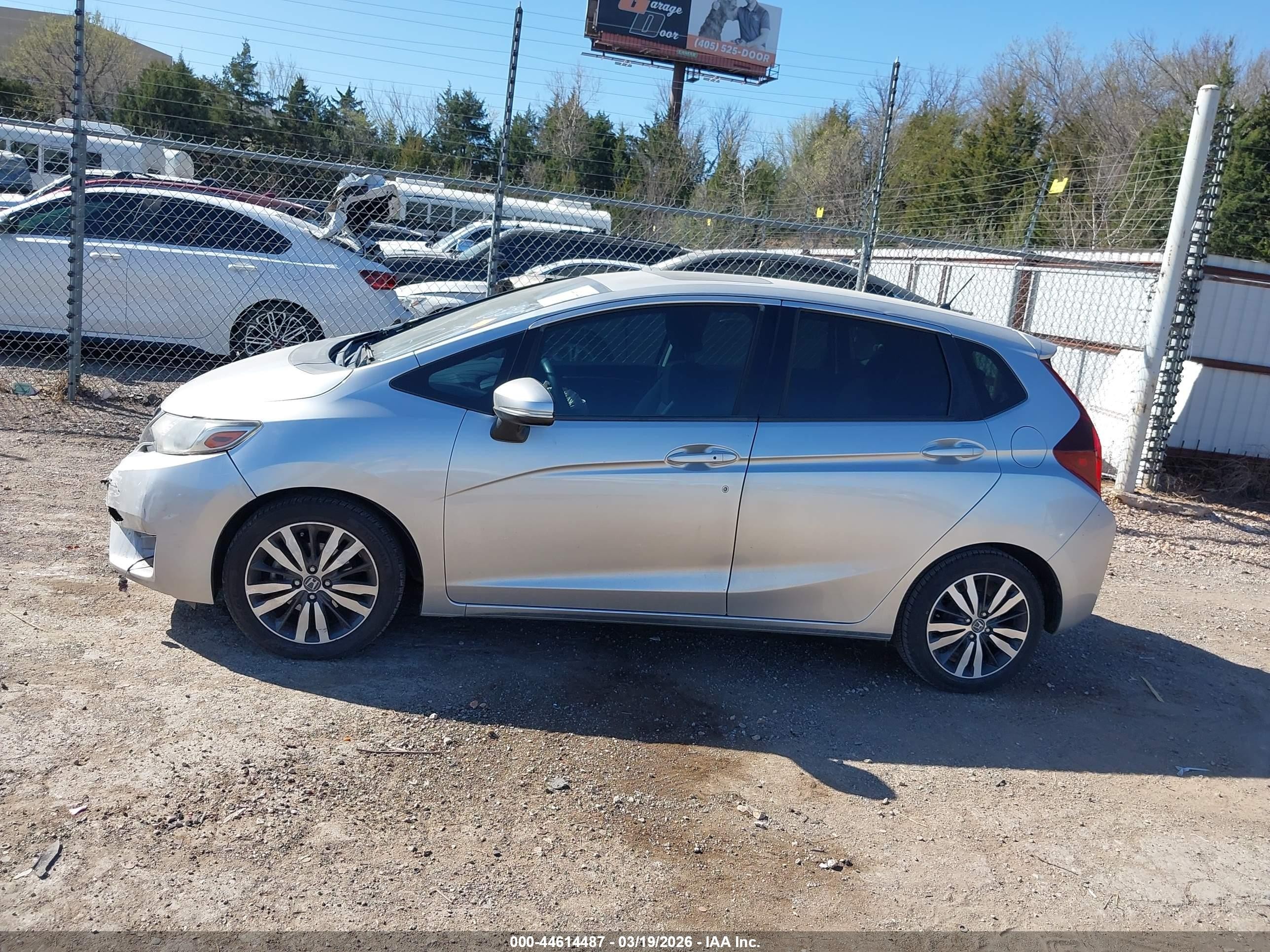 2016 Honda Fit Ex Серебряный vin: JHMGK5H77GX033522