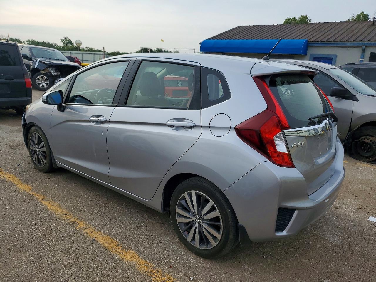 2017 Honda Fit Ex Silver vin: JHMGK5H82HS016554