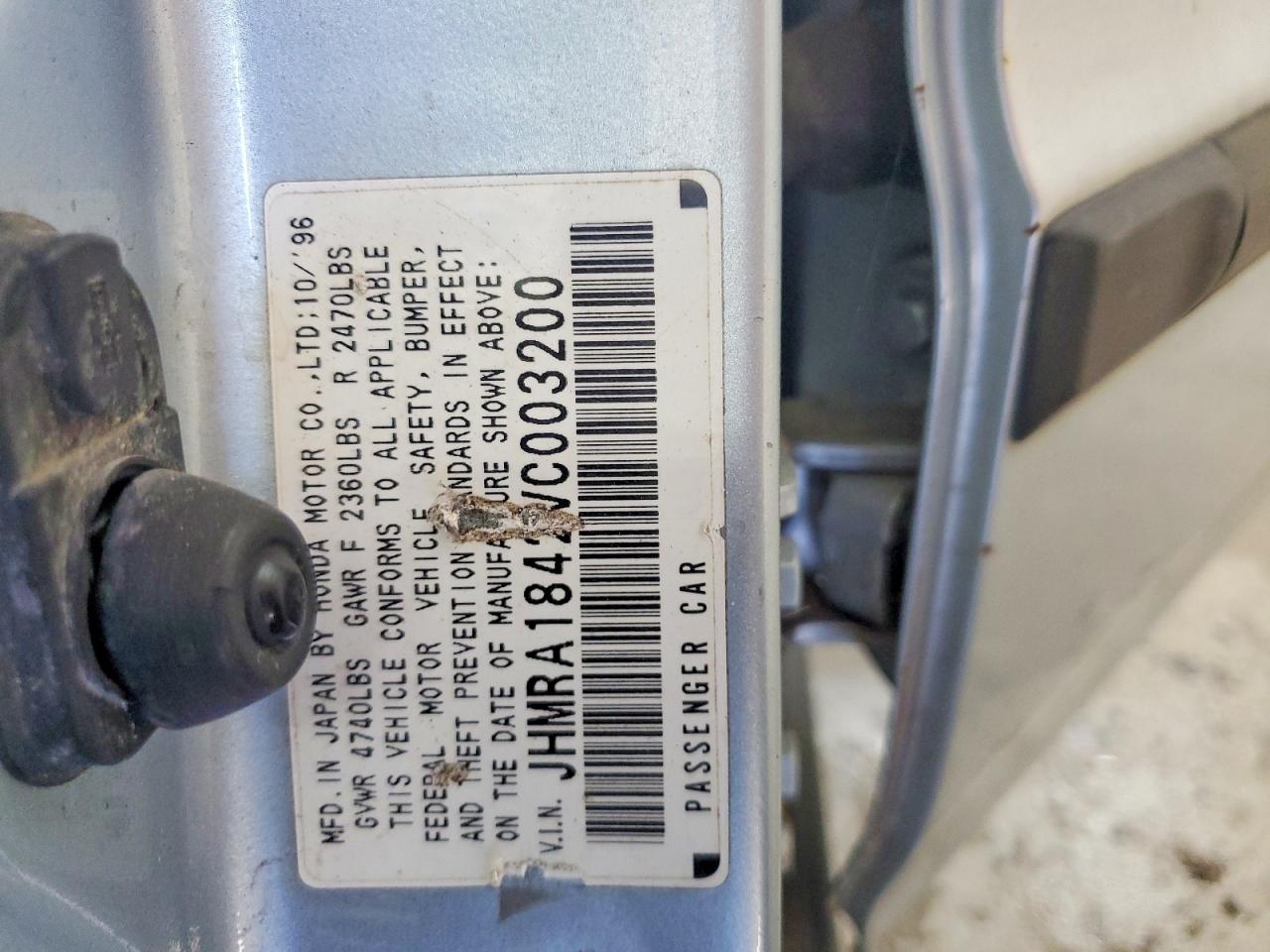 1997 Honda Odyssey Base Silver vin: JHMRA1842VC003200