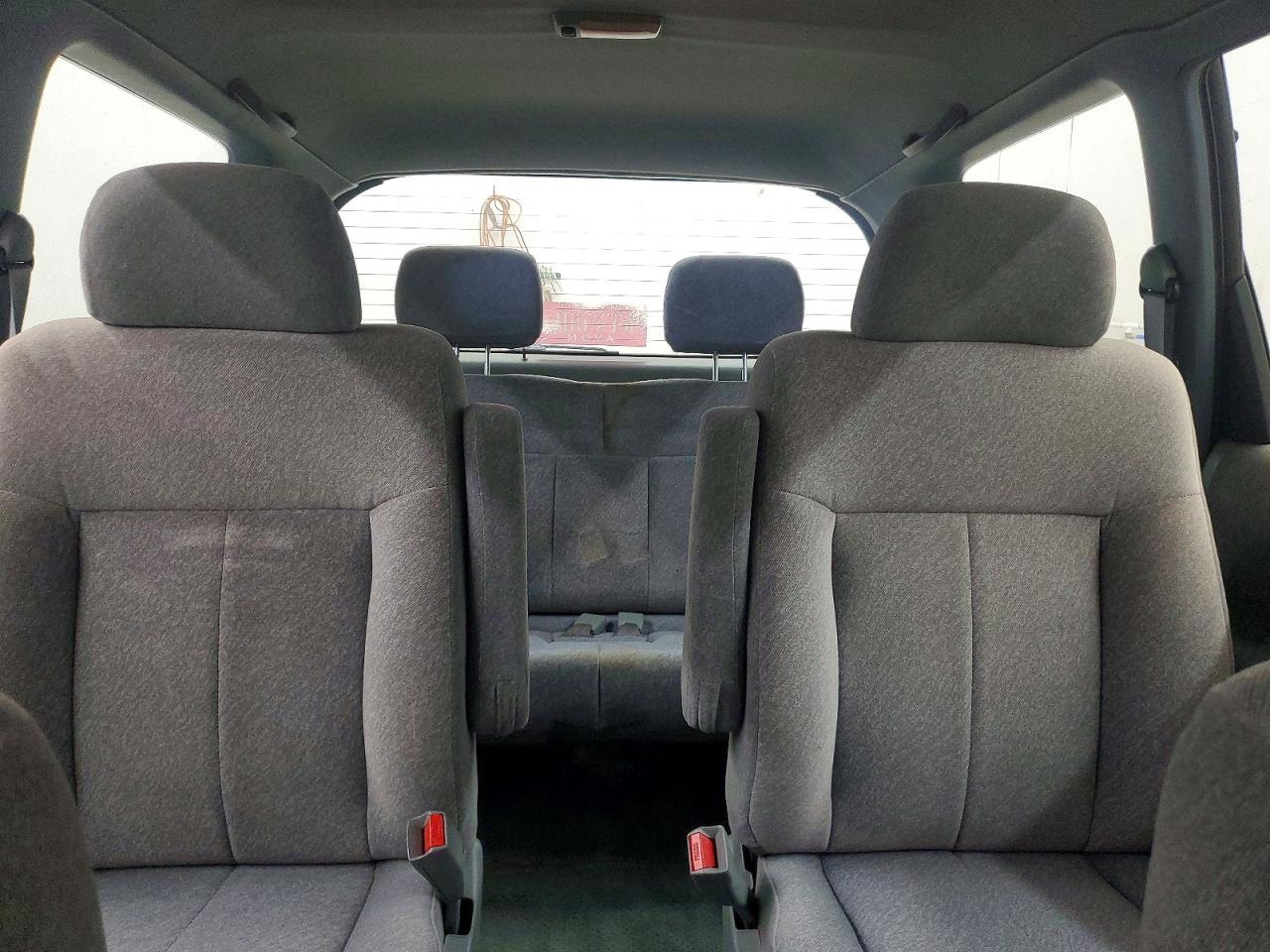 1997 Honda Odyssey Base Silver vin: JHMRA1842VC003200