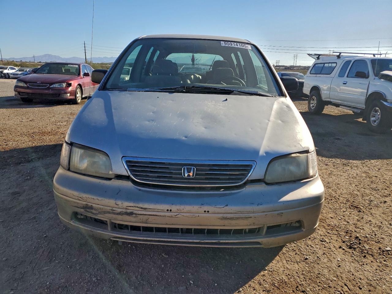 1997 Honda Odyssey Base Silver vin: JHMRA1847VC005380