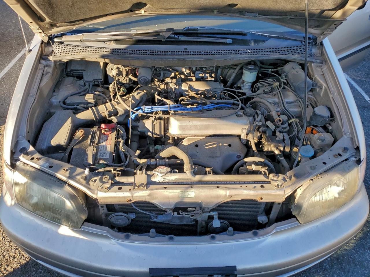 1997 Honda Odyssey Base Серебряный vin: JHMRA1861VC013072