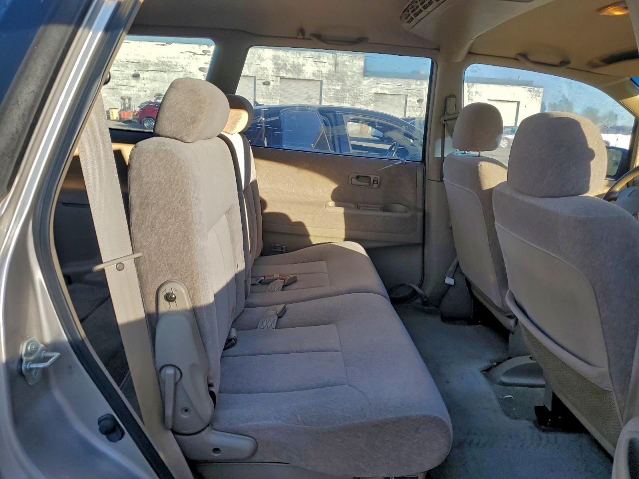 1997 Honda Odyssey Base Серебряный vin: JHMRA1861VC013072
