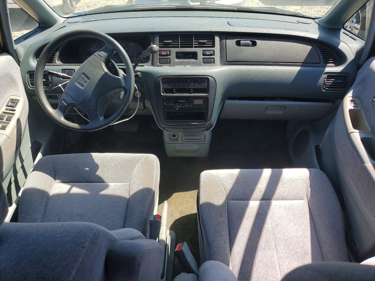 1997 Honda Odyssey Base Blue vin: JHMRA1861VC014562