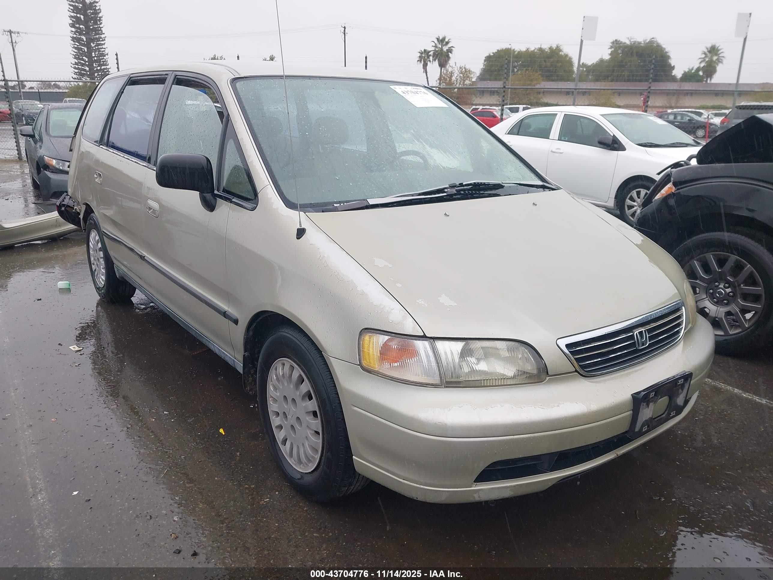 1997 Honda Odyssey Lx Beige vin: JHMRA1862VC015655