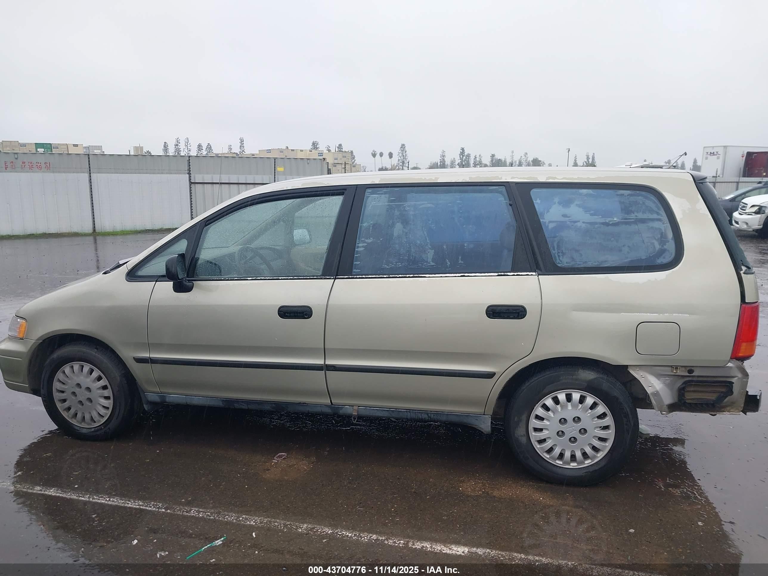 1997 Honda Odyssey Lx Beige vin: JHMRA1862VC015655