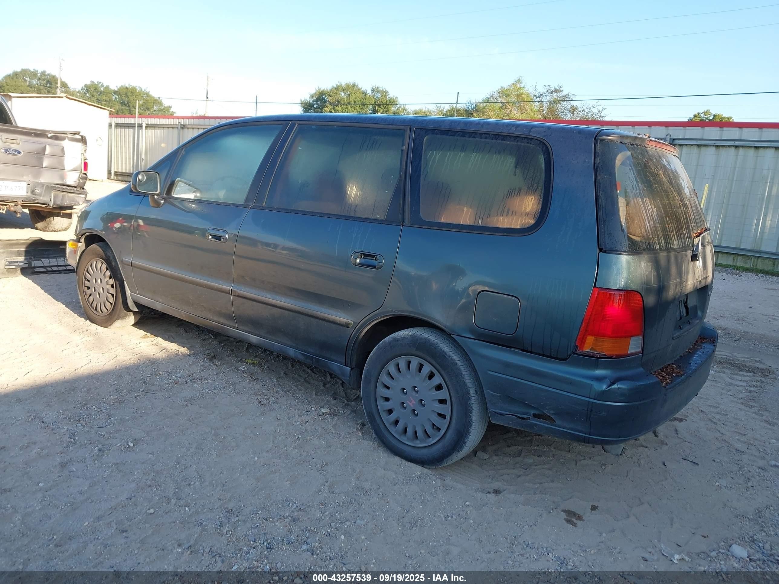 1997 Honda Odyssey Lx Blue vin: JHMRA1863VC006656