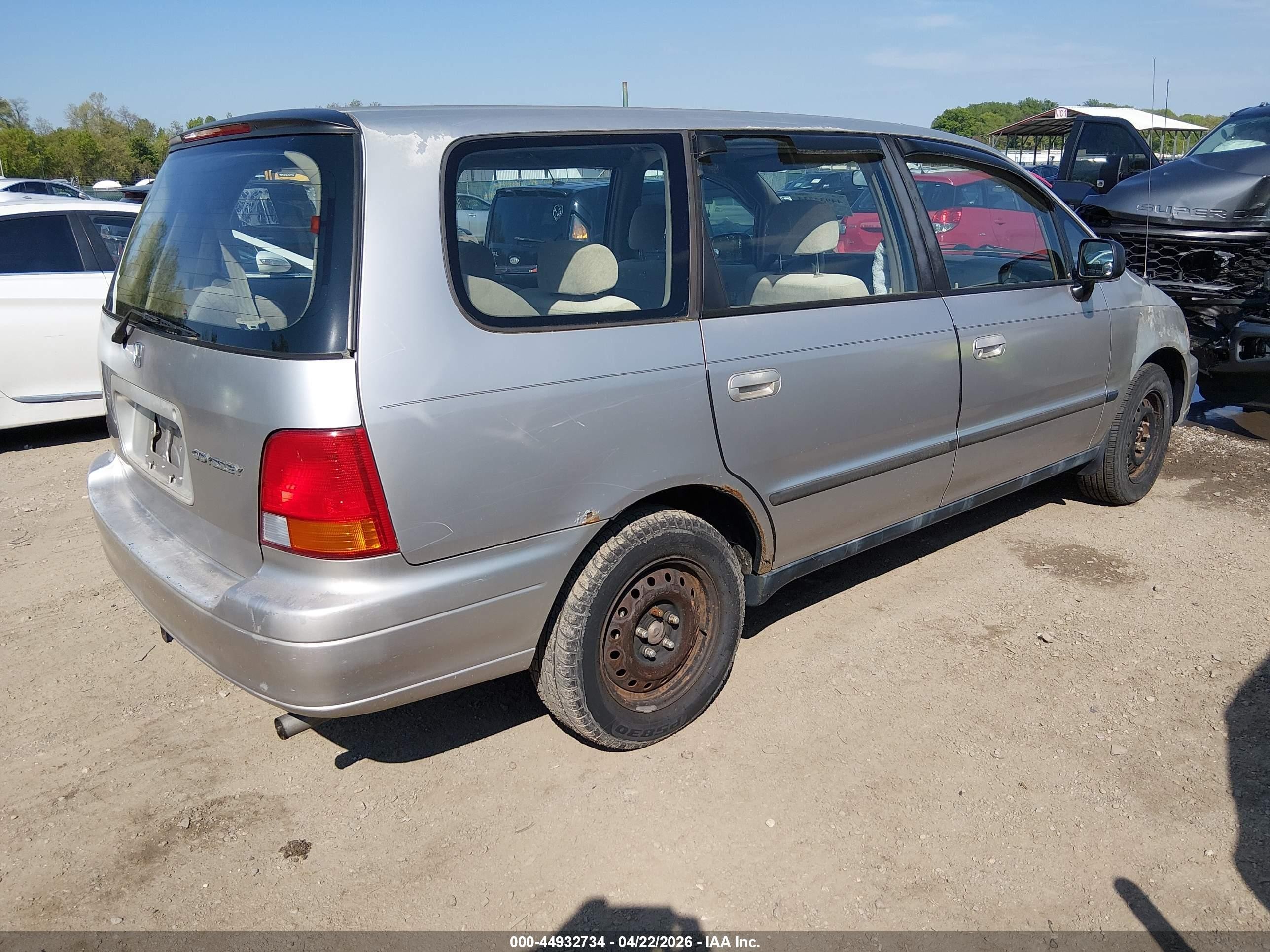 1997 Honda Odyssey Lx Silver vin: JHMRA1865VC003905