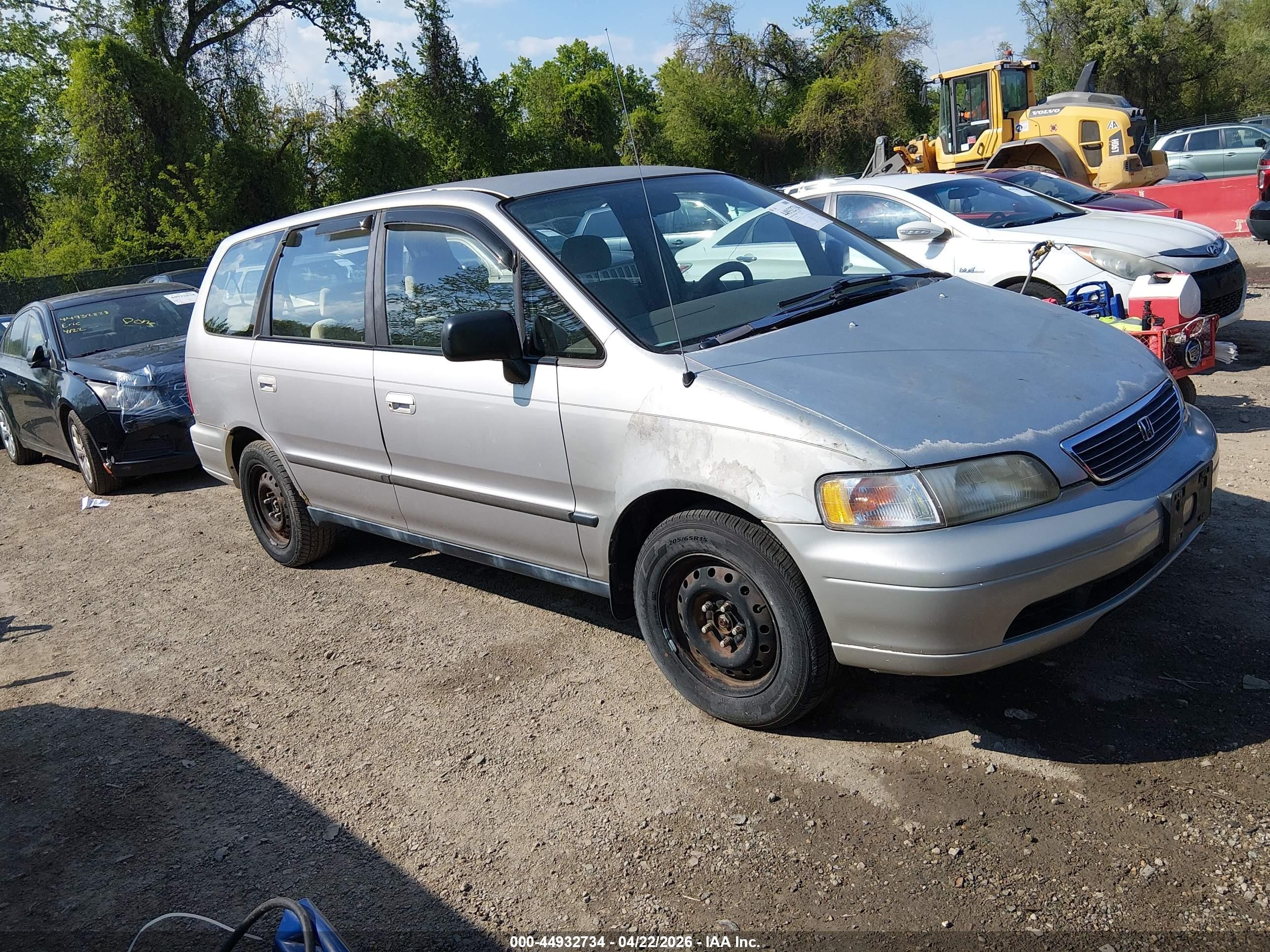 1997 Honda Odyssey Lx Silver vin: JHMRA1865VC003905