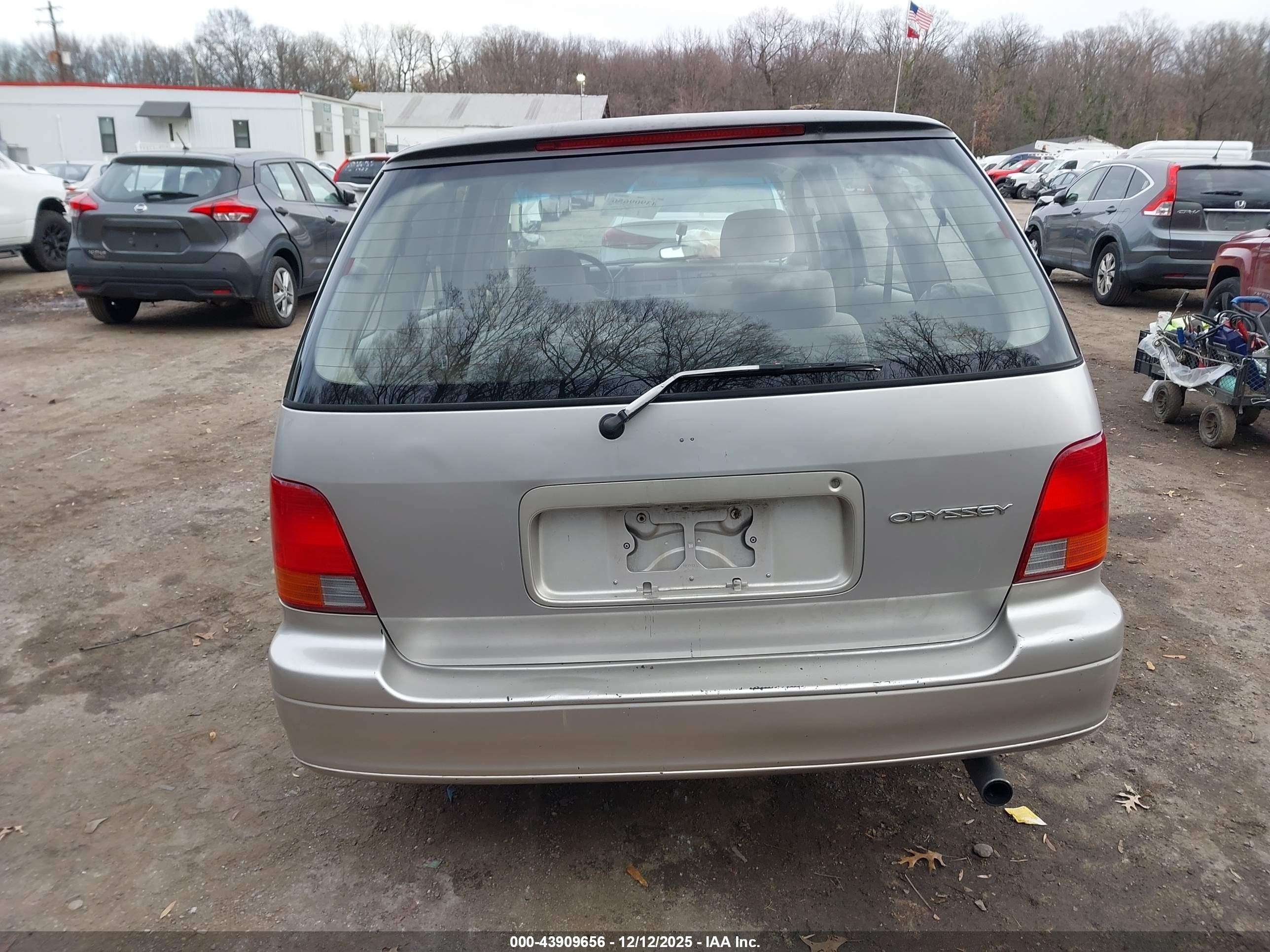 1996 Honda Odyssey Lx Silver vin: JHMRA1866TC017969