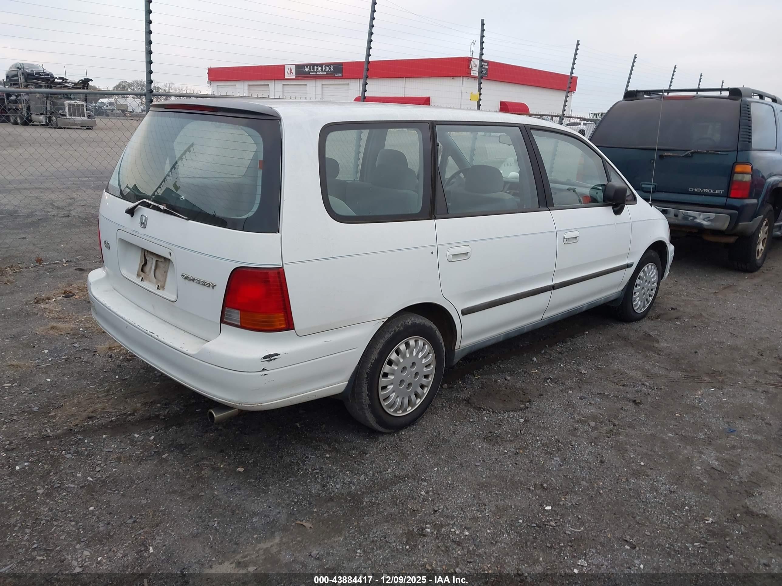 1996 Honda Odyssey Lx Белый vin: JHMRA186XTC013939